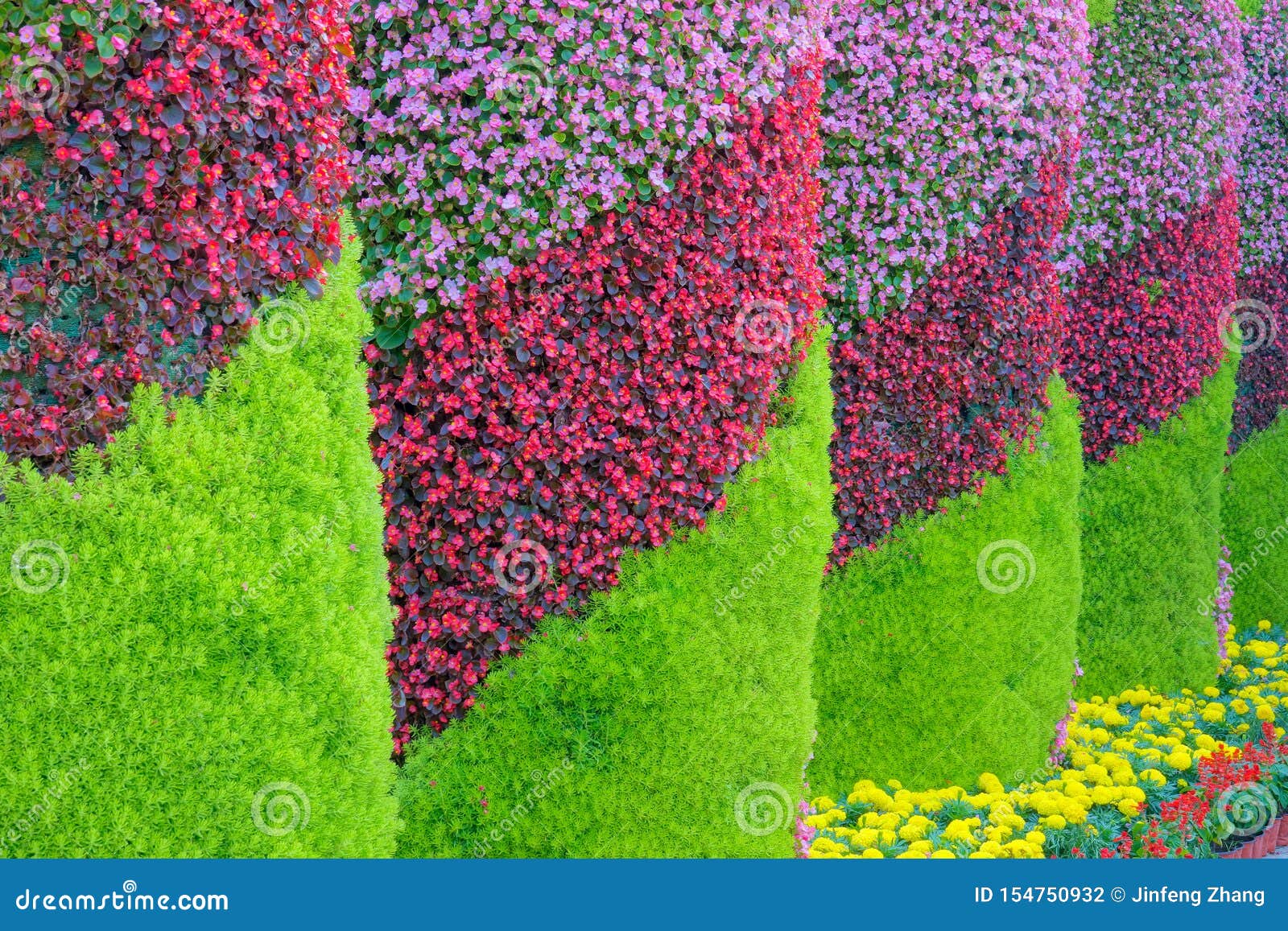 Flower pillars stock photo. Image of flowers, garden 154750932