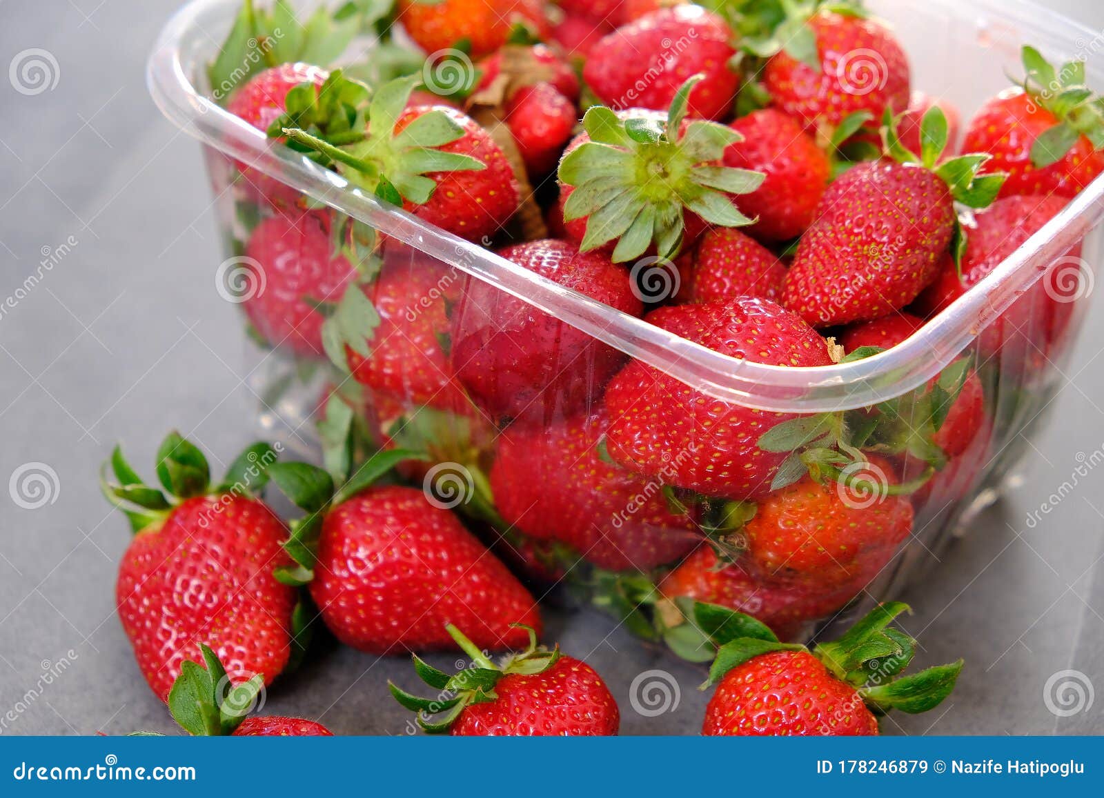 Close Up of Fresh Strawberries in Plastic Box Stock Image - Image of ...