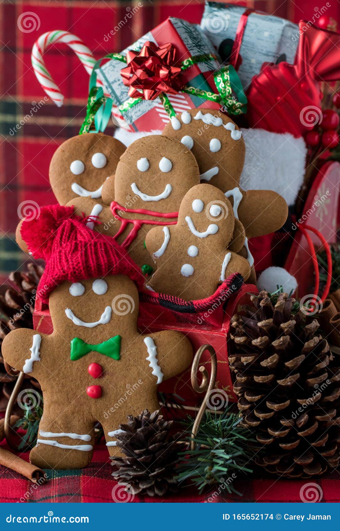 Gingerbread Family in a Sleigh. Stock Photo - Image of candy, children ...