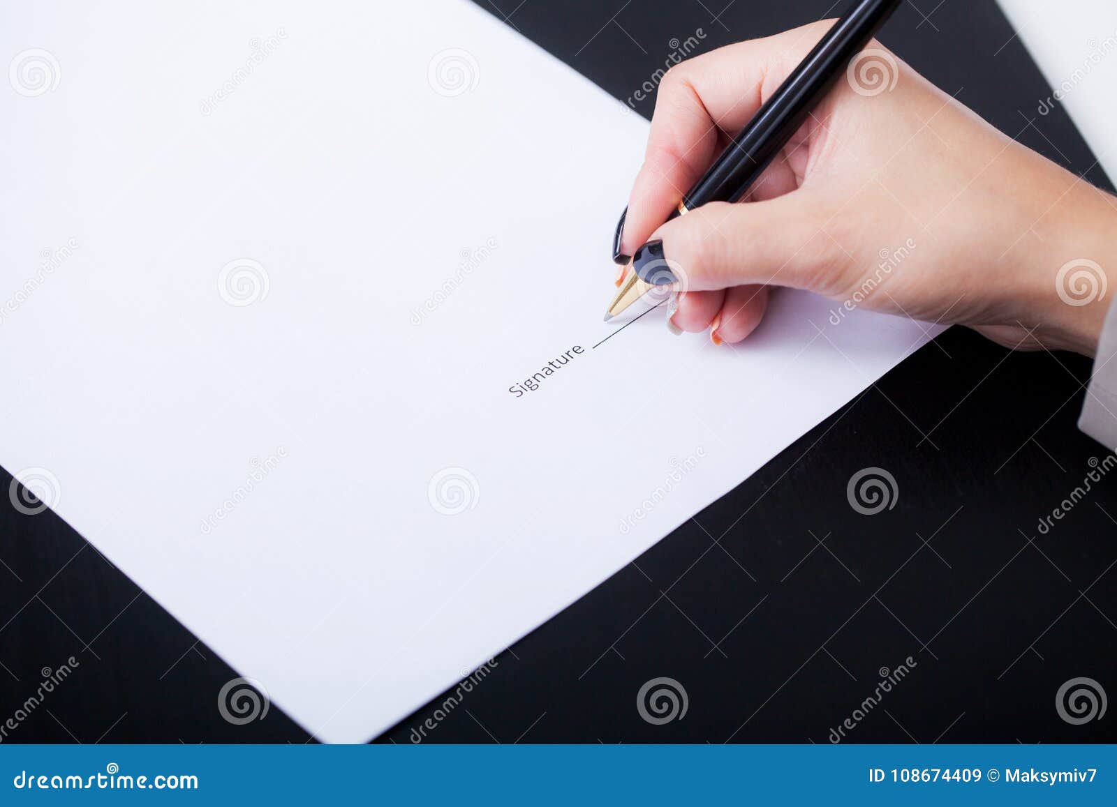 Close Up Girl Hand Putting Signature on Document. she Situating Stock ...
