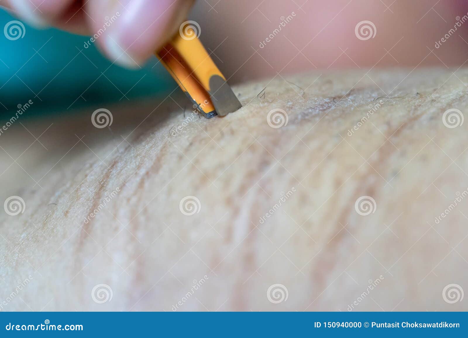 Close Up Hand Of Woman Plucking Armpit Hair Removal Stock ...