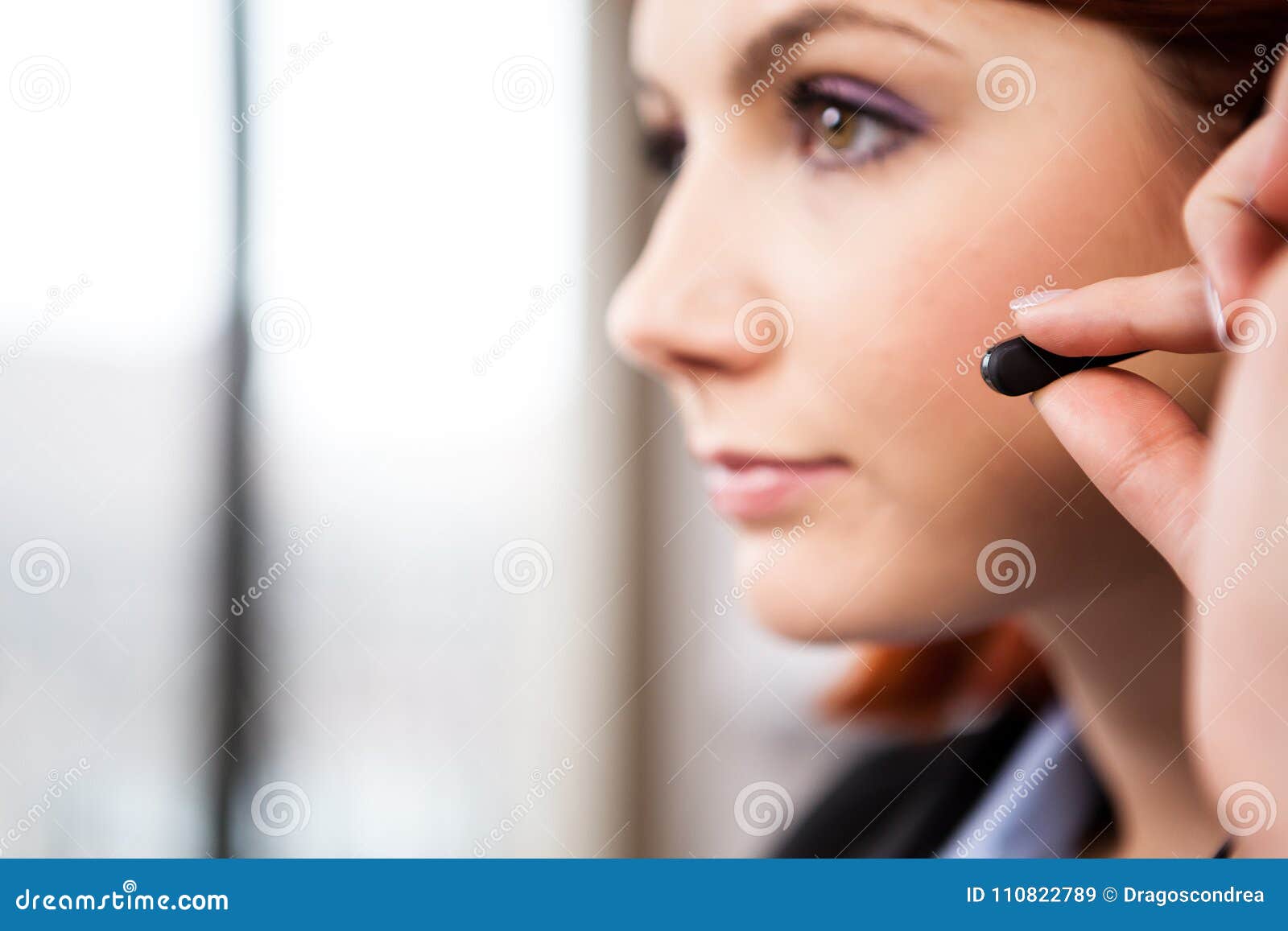 Close Up Of Help Desk Worker Stock Image Image Of Girl Online