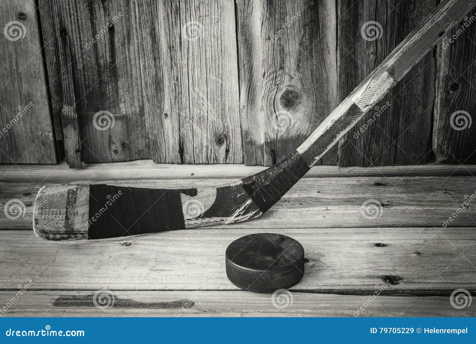 120+ Vintage Hockey Player Stock Photos, Pictures & Royalty-Free Images -  iStock