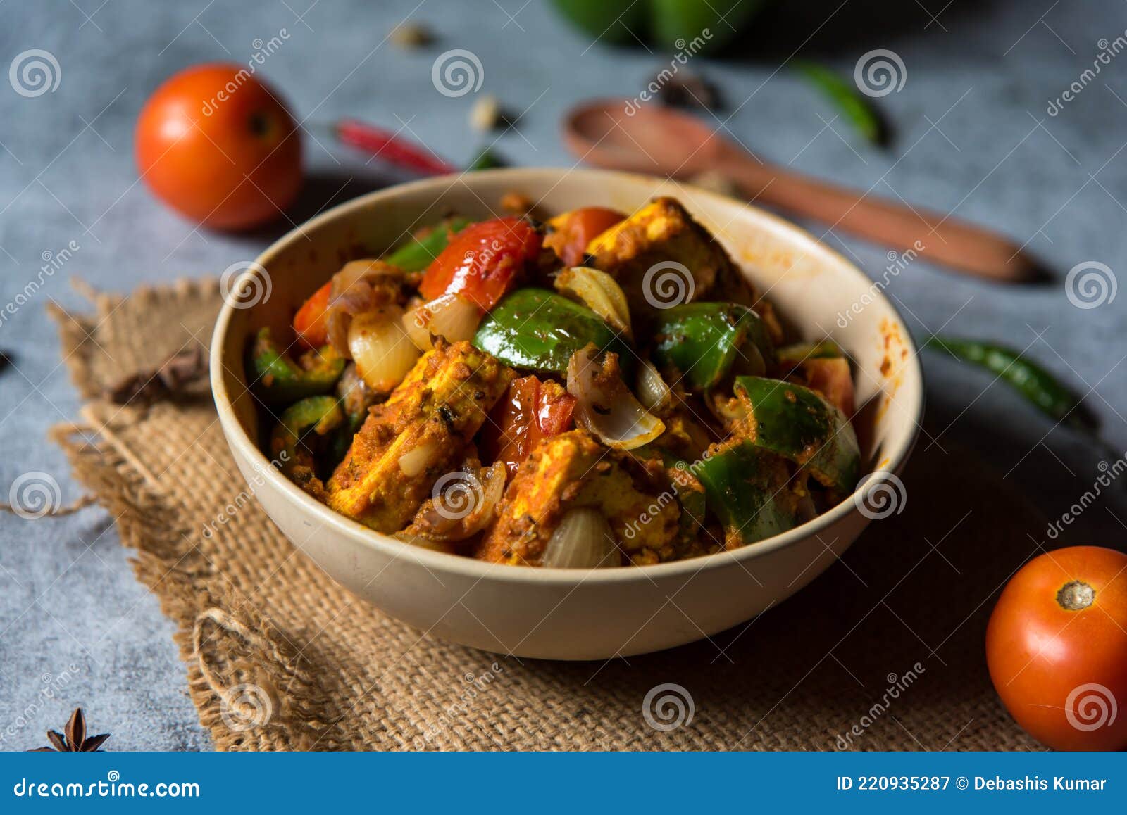 https://thumbs.dreamstime.com/z/close-up-kadai-paneer-popular-north-indian-semi-dry-dish-made-cooking-paneer-close-up-kadai-paneer-popular-north-220935287.jpg