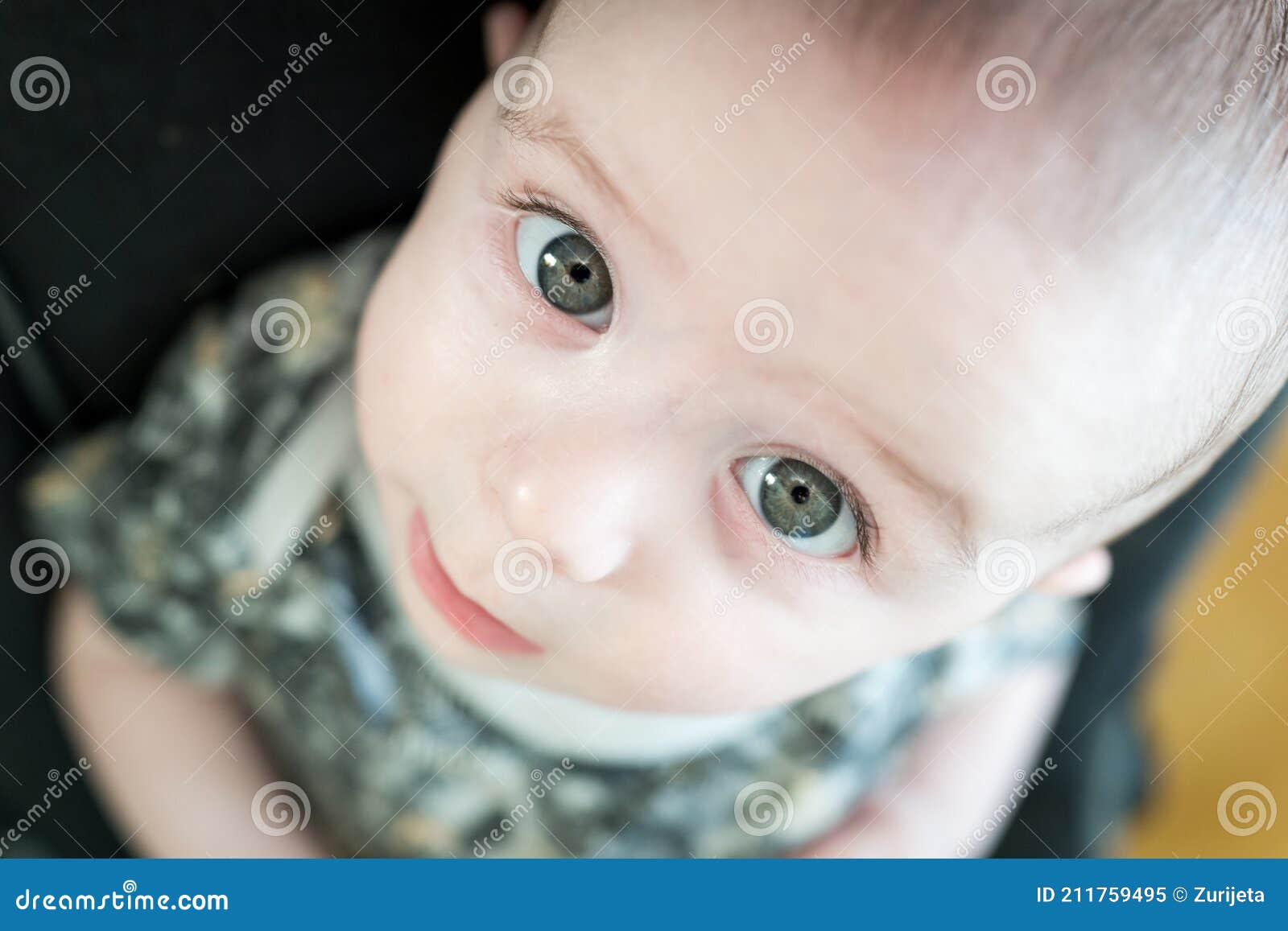 beautiful babies green eyes