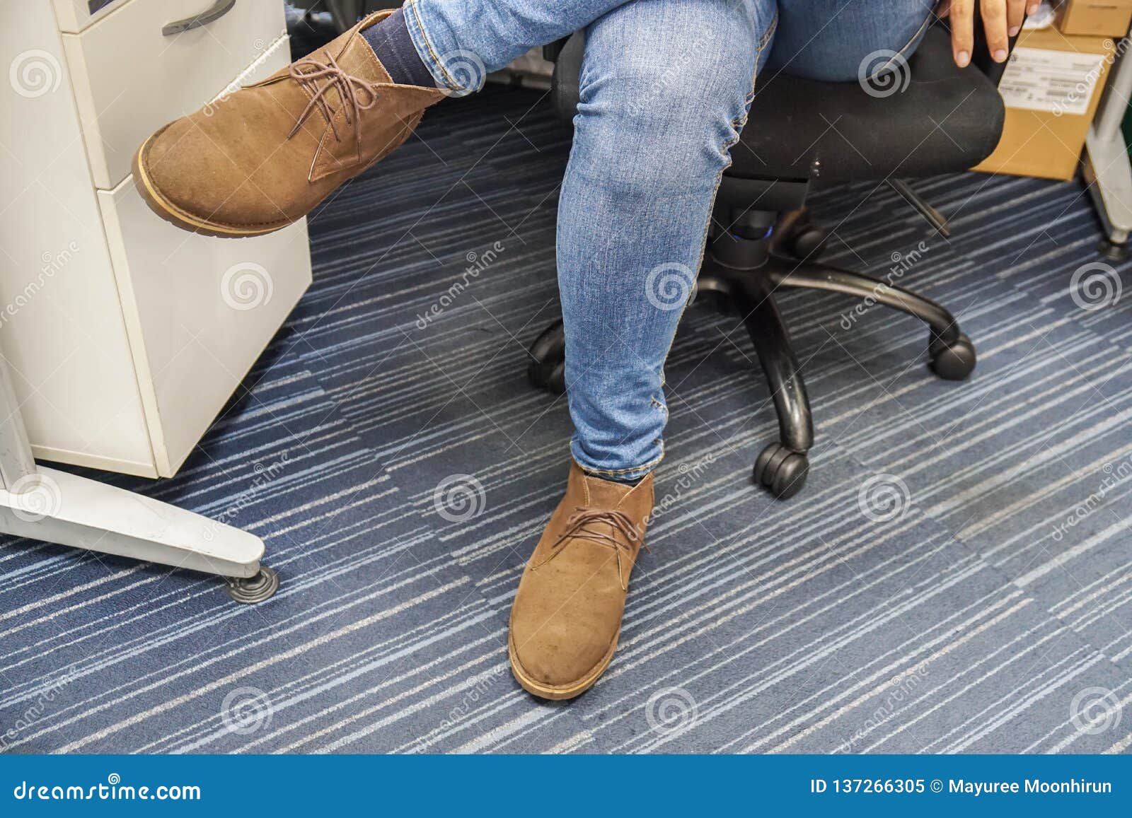 Close Up Man Wear Blue Jeans and Brown Leather Shoes Sit and Cross His Legs  on Office Chair Stock Image - Image of brown, cross: 137266305