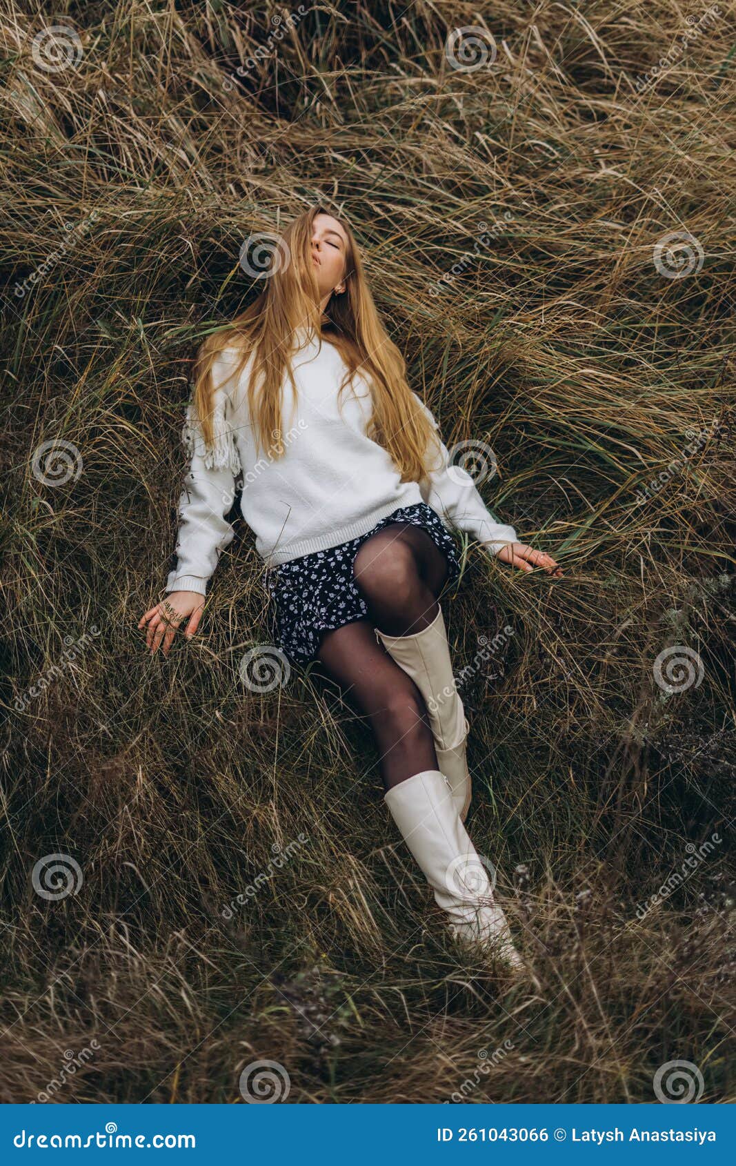 Close Up Outdoor Portrait of Young Beauty Blondie Caucasian Girl Stock ...