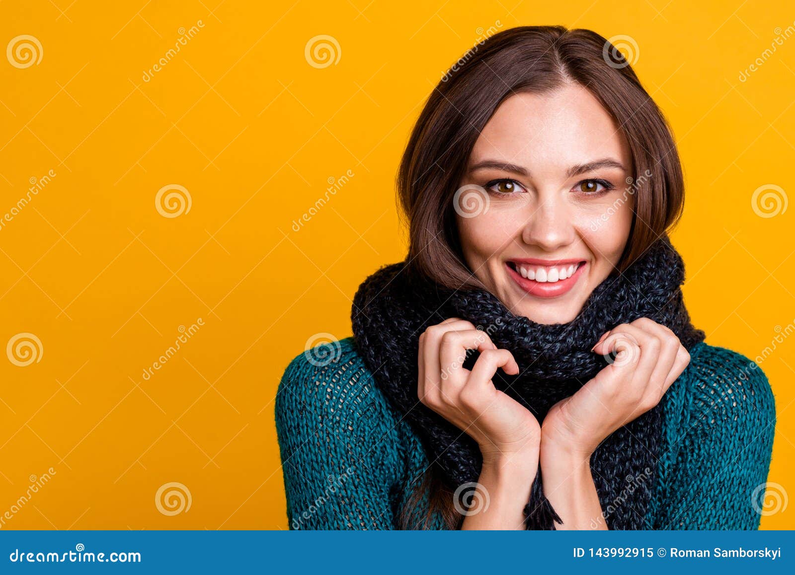 Close Up Photo Beautiful Amazing Her She Lady Hold Hands Arms Soft Warm Scarf Around Neck