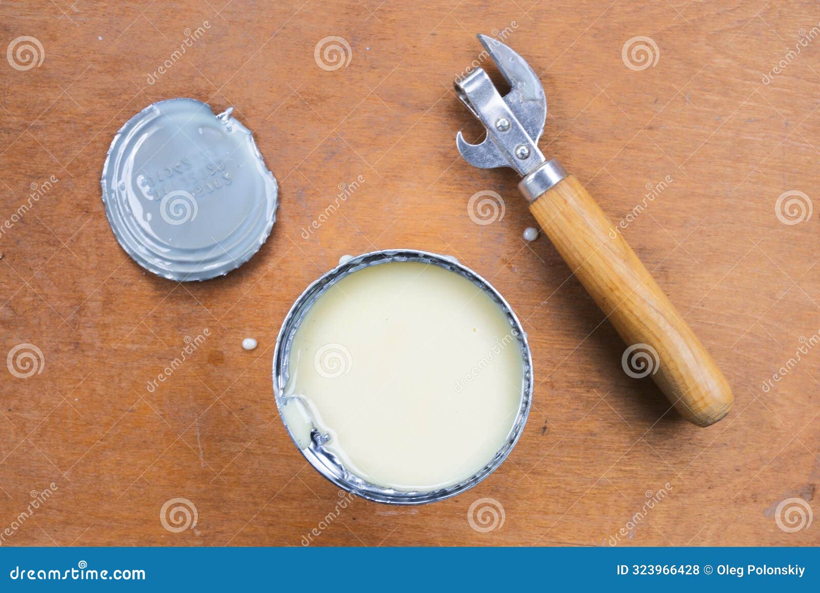 close-up photo of open canned milk.