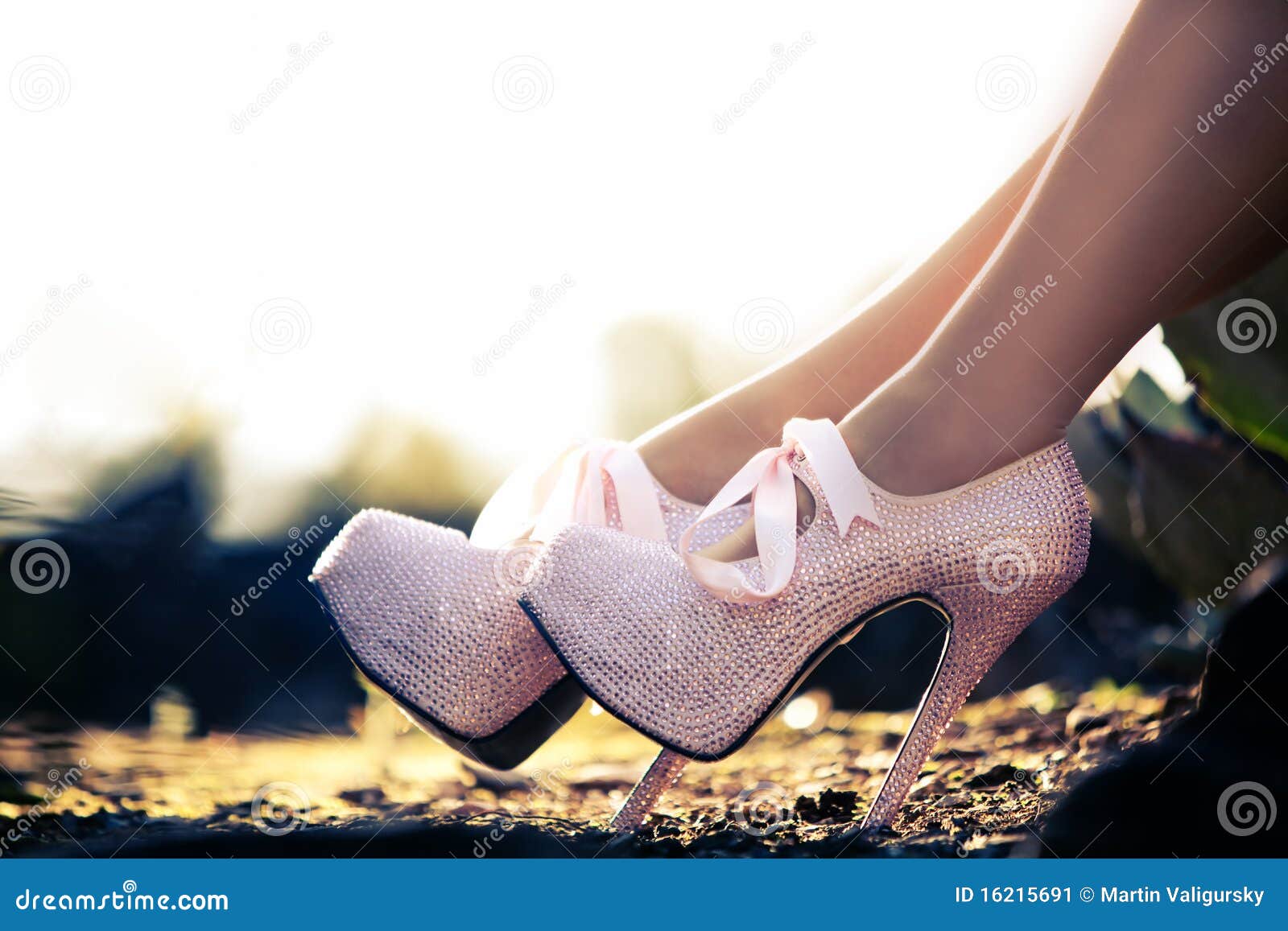 pink heels with diamonds