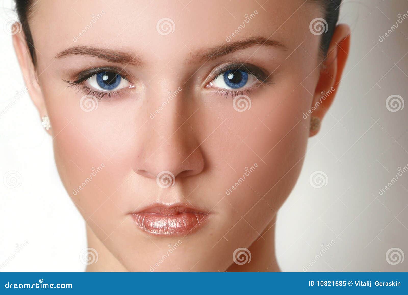 Close Up Portrait Of Attractive Woman Stock Image Image Of Brunette