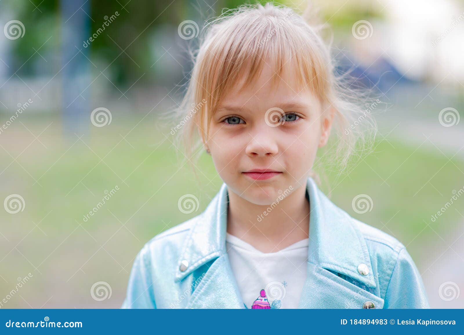 The Girl Is 6 Years Old Listen To Audio Tales Music The Difficulty the-girl-is-6-years-old-listen-to-audio-tales-music-the-difficulty