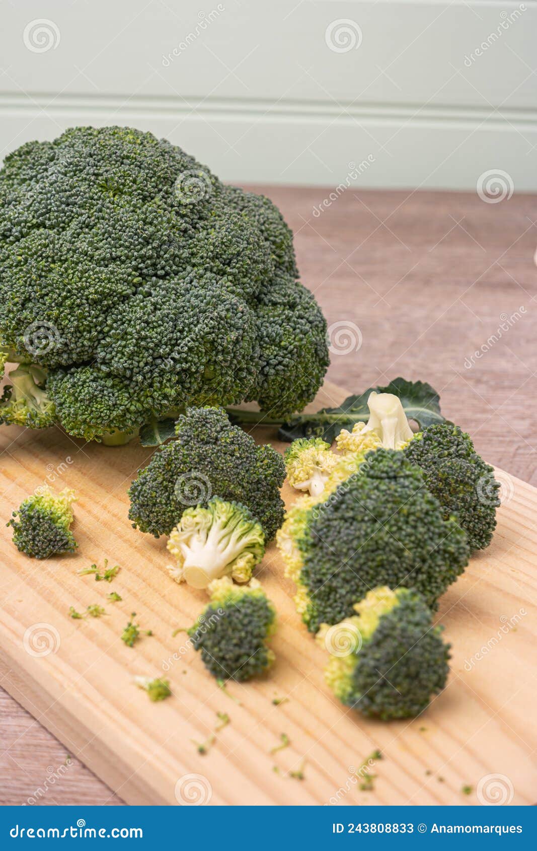 close-up of raw, fresh broccoli brÃÂ©col, brÃÂ³colli, brÃÂ³qui, broccoli brote, brassica oleracea stalks with drops of water in the