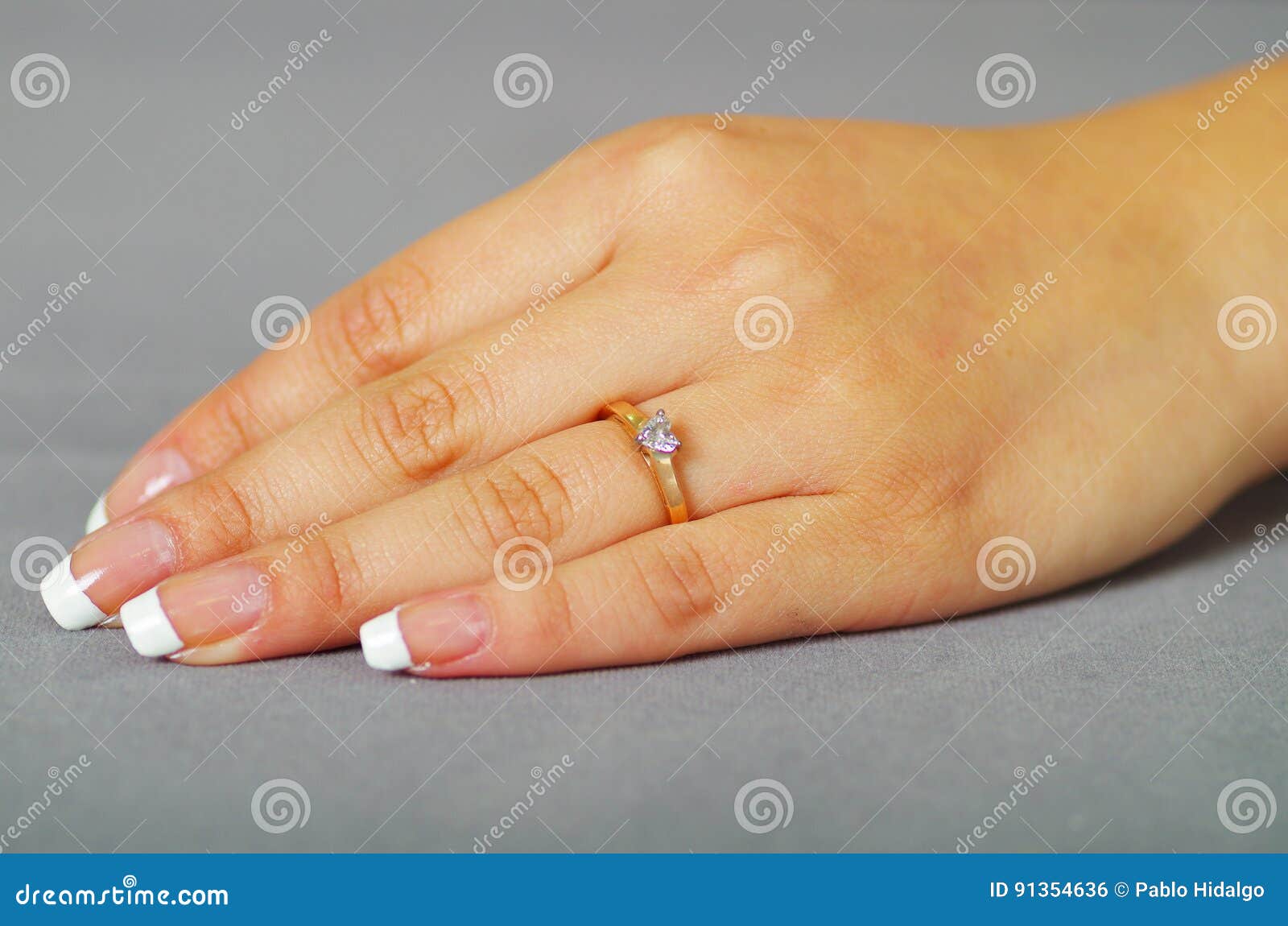 Ring finger Stock Photos, Royalty Free Ring finger Images | Depositphotos