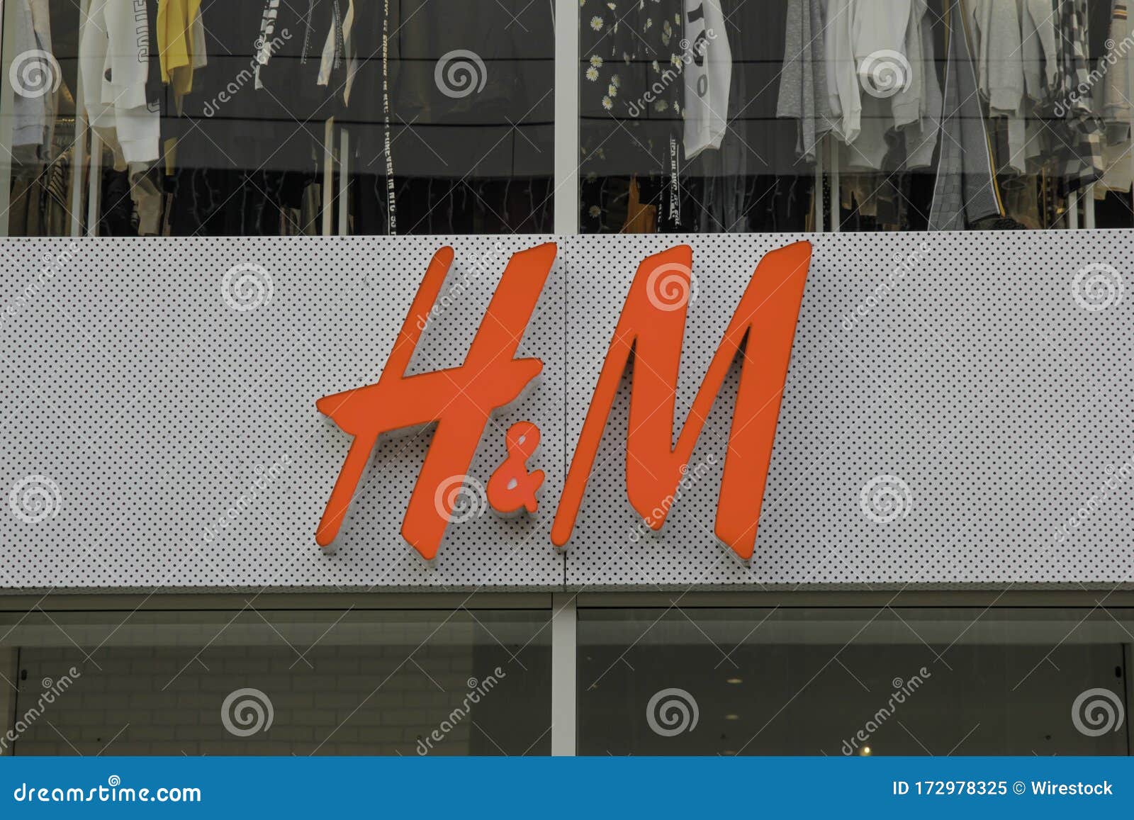 Close Up Shot of H&M Logo. Editorial Image - Image of boutique ...