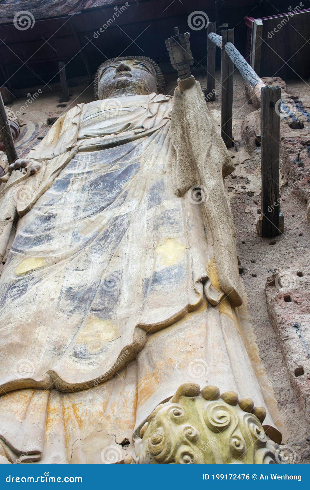 close-up of various dynasties buddha in maijishan grottoes