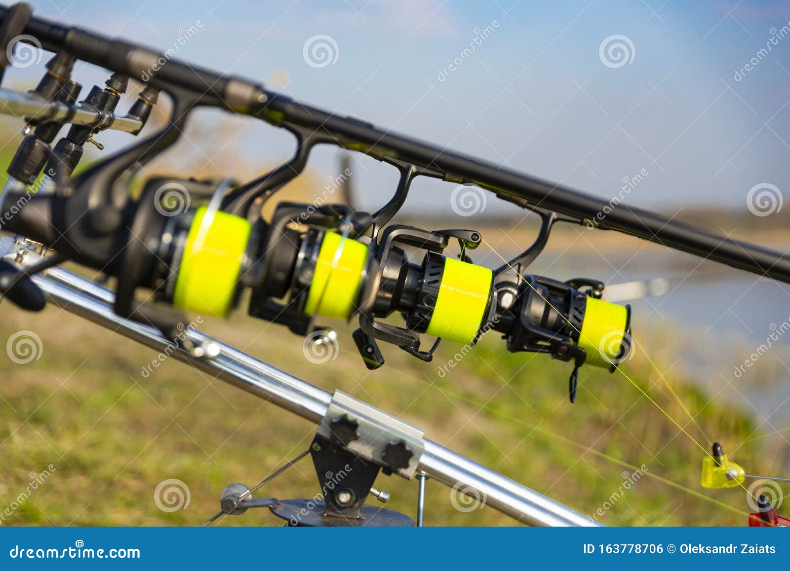 Carp Fishing. Rods on Rod Pod on Wood Platform at Lake Stock Photo - Image  of concept, green: 172855702