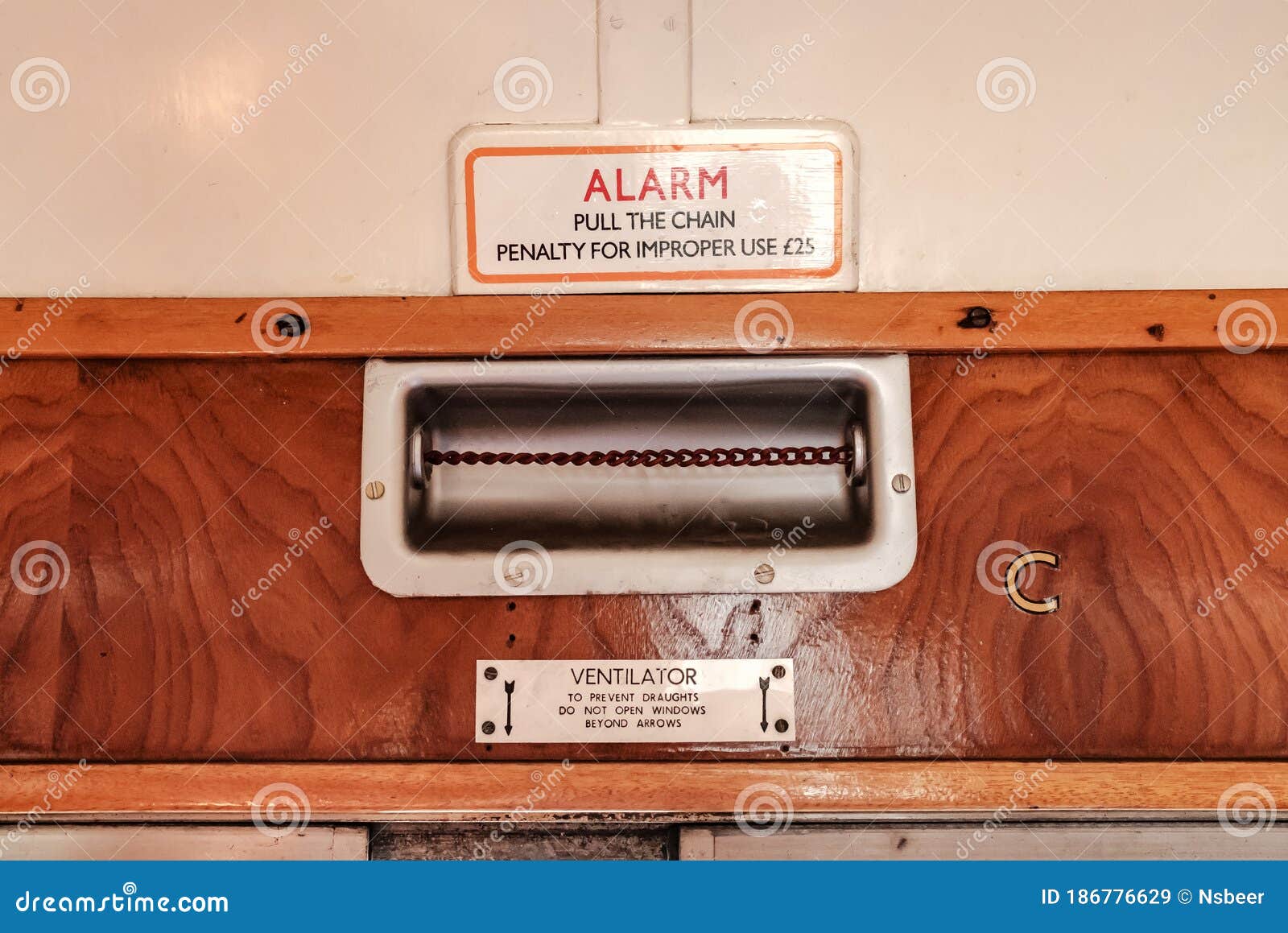 Geruïneerd Regelen intern Emergency Train Stop Button Stock Photos - Free & Royalty-Free Stock Photos  from Dreamstime