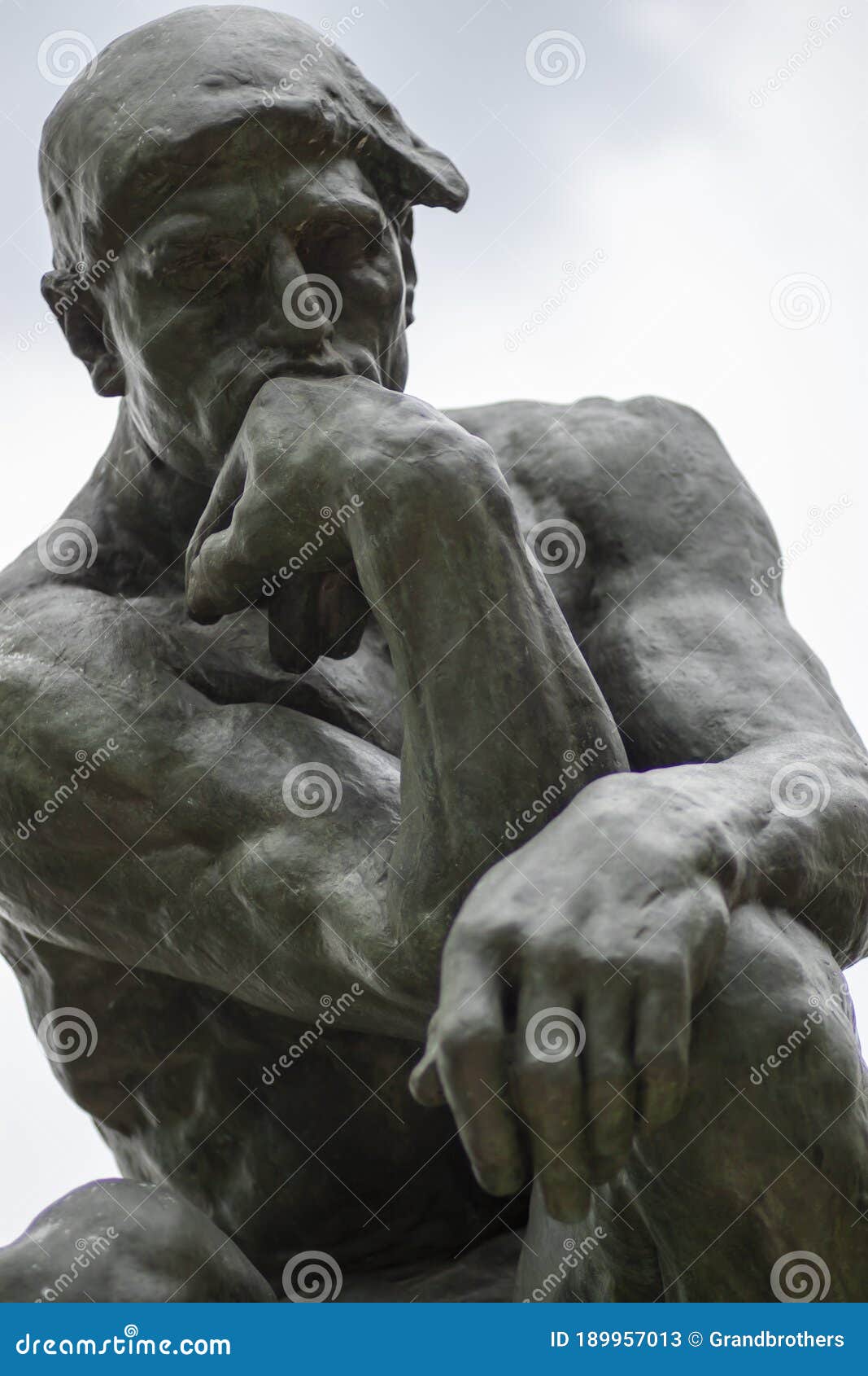 clipart of the thinker statue location