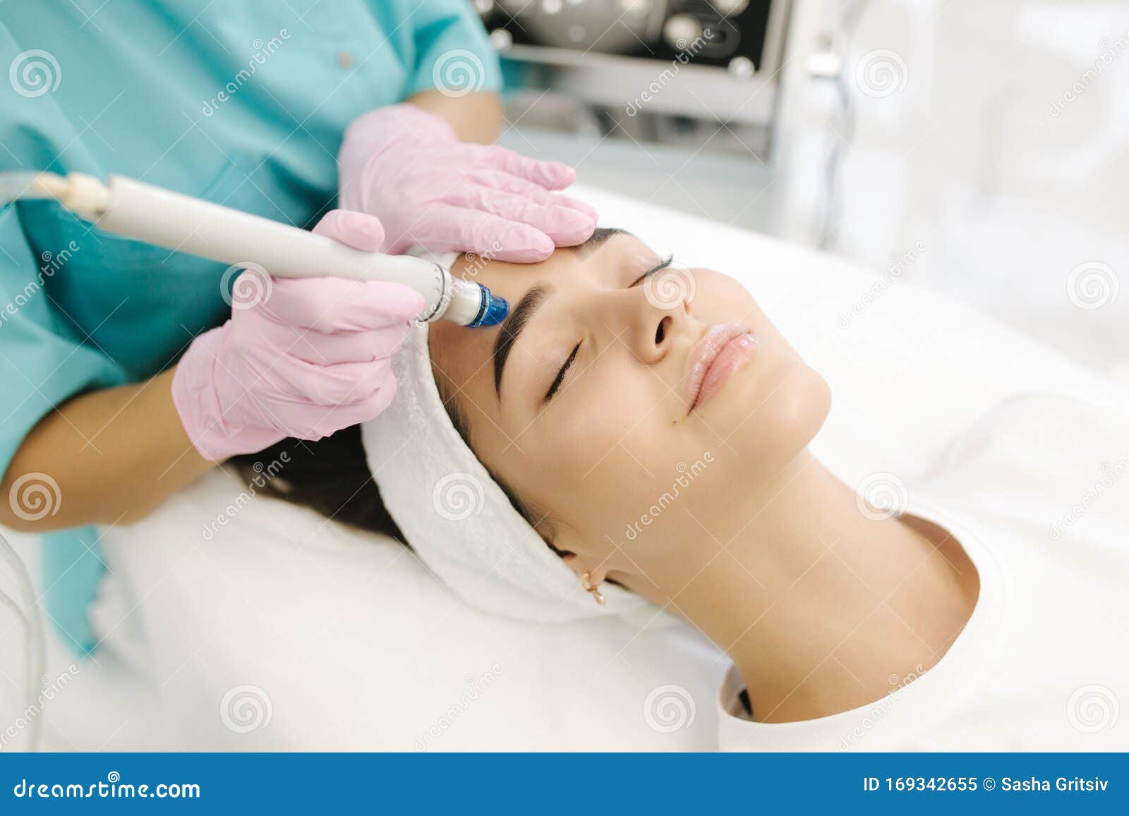 Facial - Microdermabrasion - The Beauty Spa