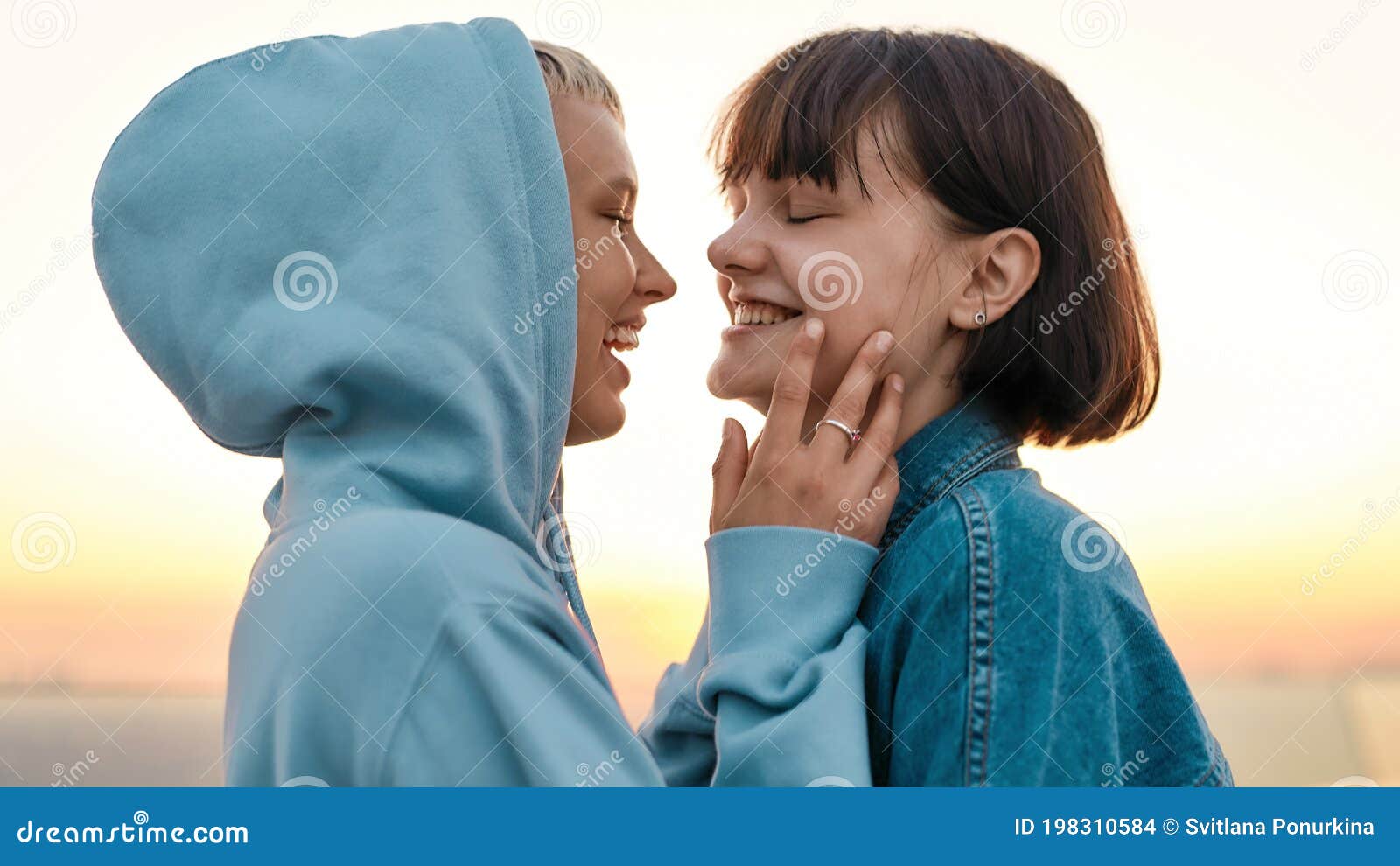 Two girls have les fun.