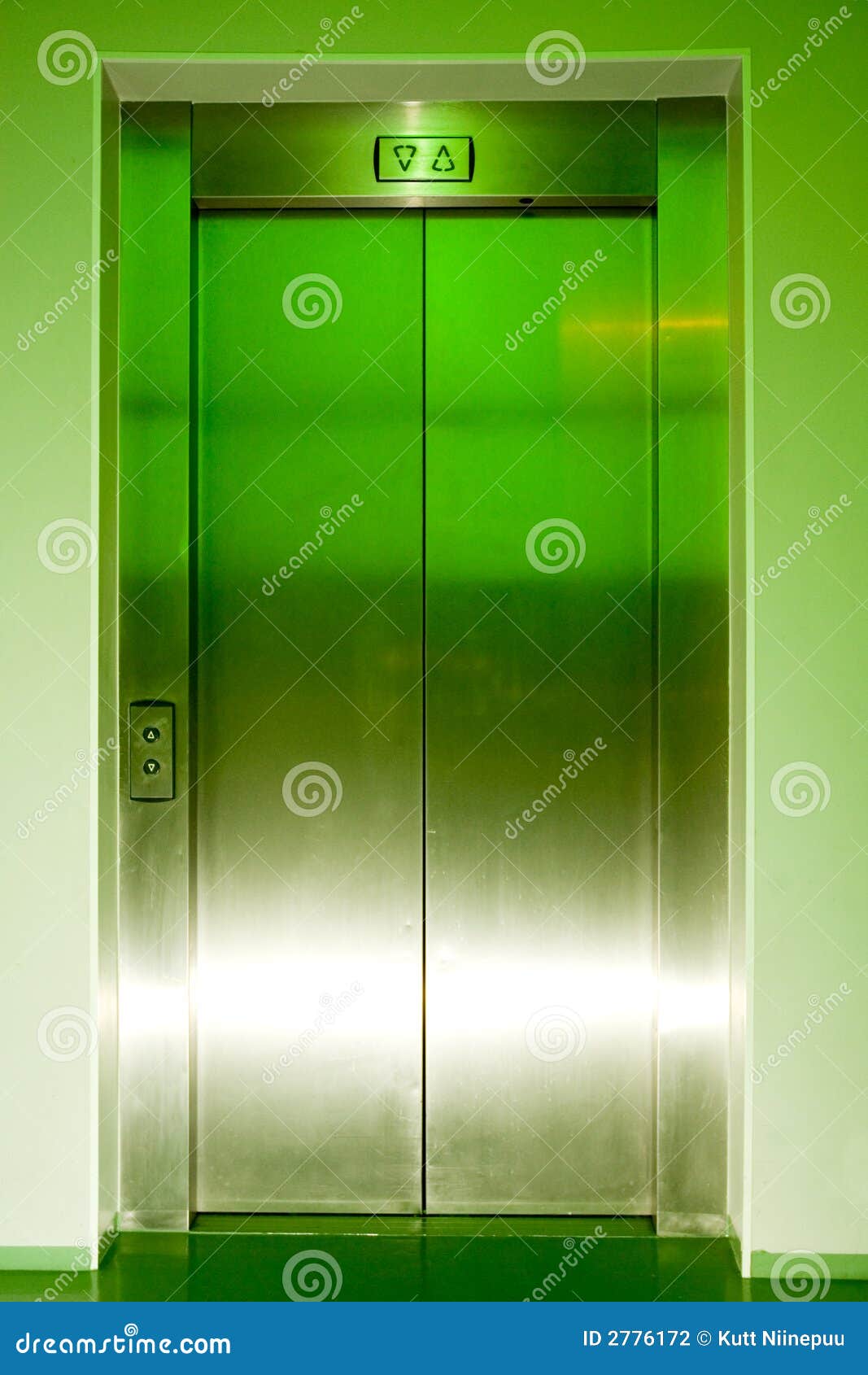 Closed elevator doors stock photo. Image of elevator, shuts 2776172