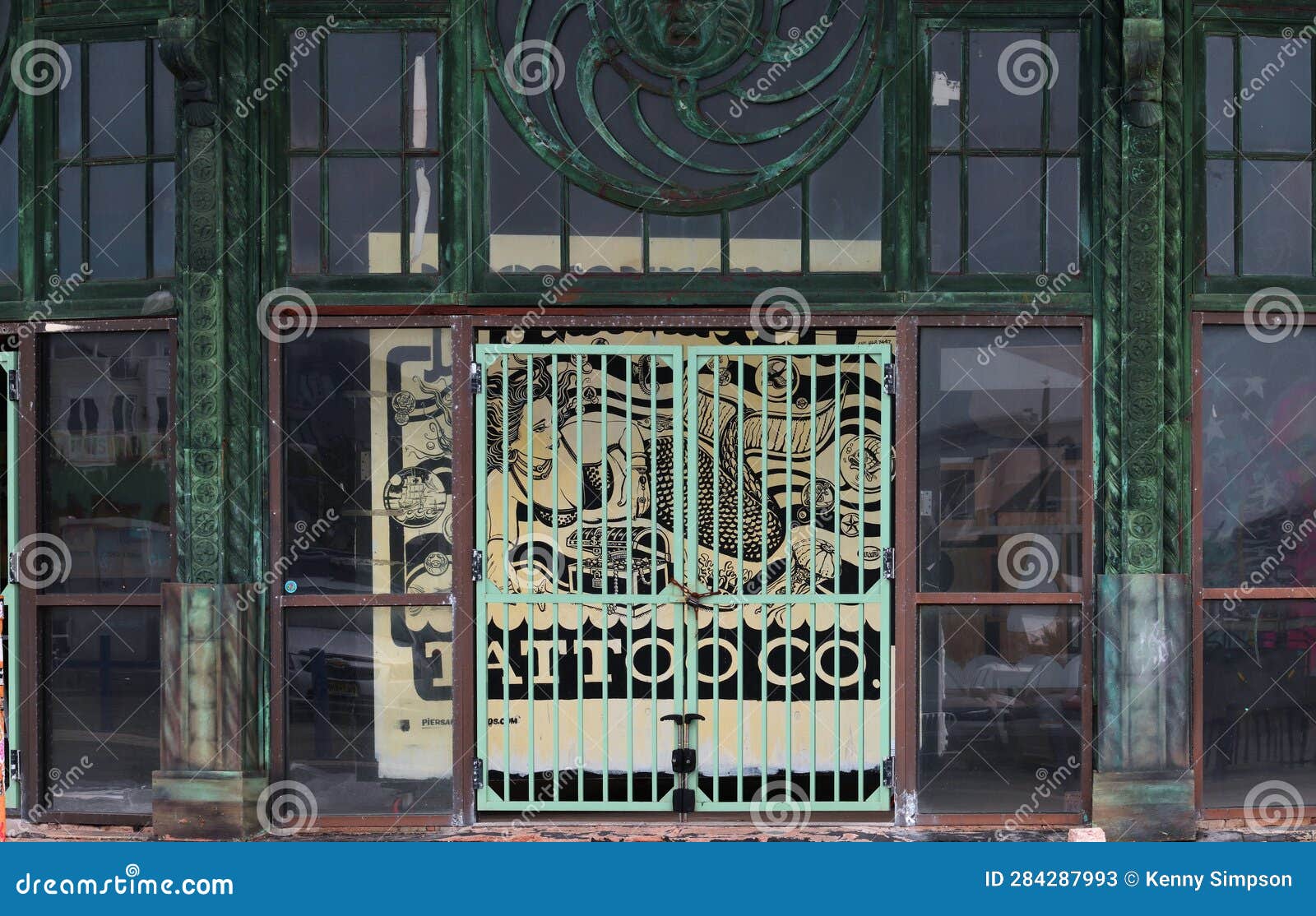 The closed gates editorial stock photo. Image of driveway 284287993