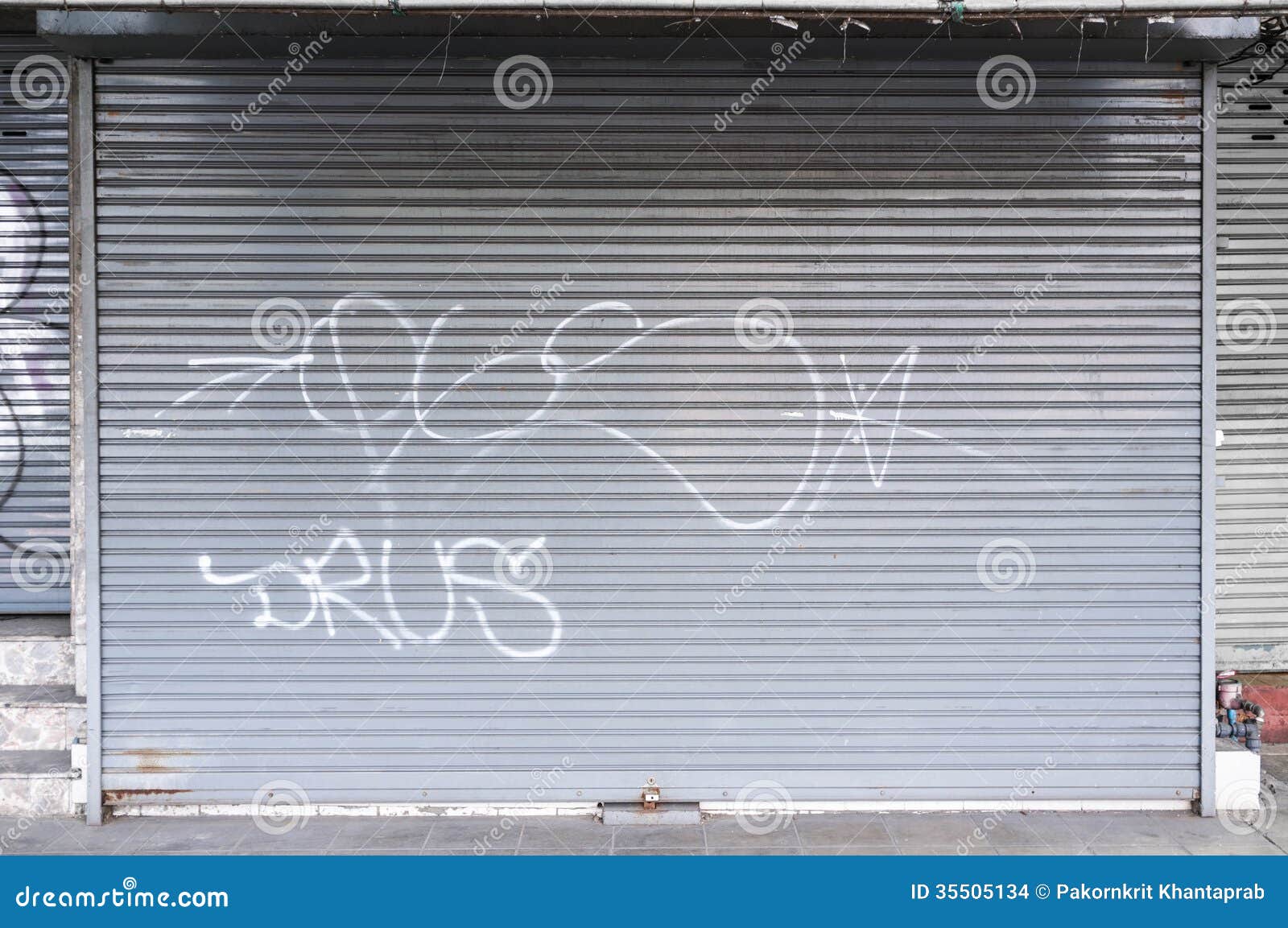 Closed Shop stock photo. Image of vandal, architecture 35505134