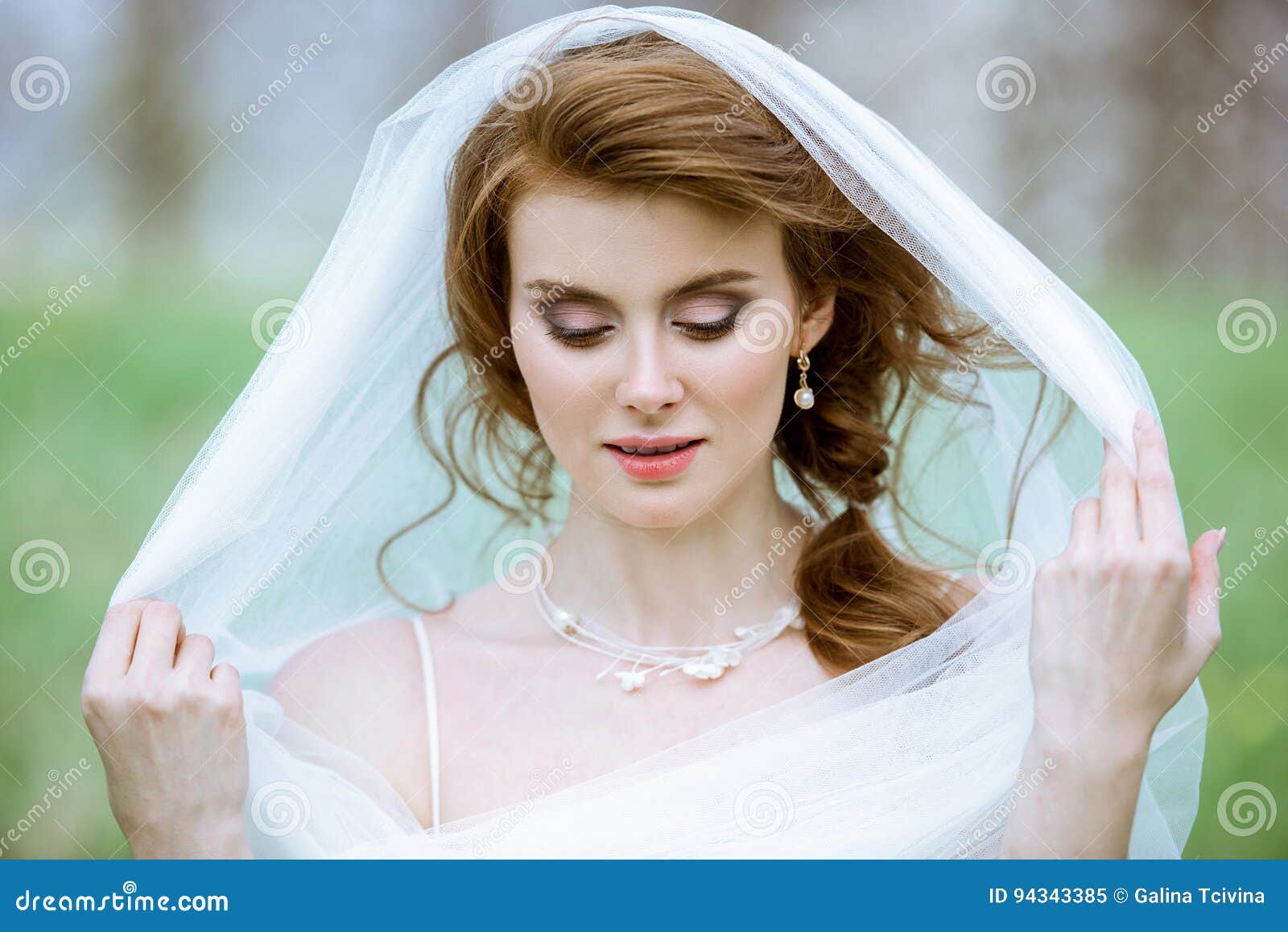 Closeup Blonde Bride with Fashion Wedding Hairstyle and Makeup Stock Image  - Image of face, glamour: 94343385