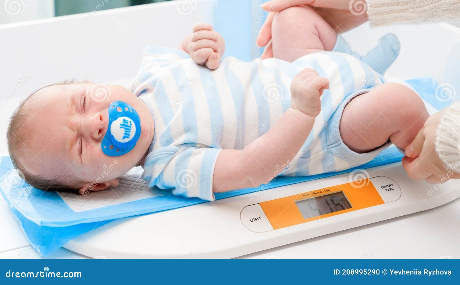 Closeup of 1 Months Old Newborn Baby Boy Lying on Digital Scales or Weighs.  Concept of Babies and Newborn Hygiene and Stock Photo - Image of growth,  girl: 208995290