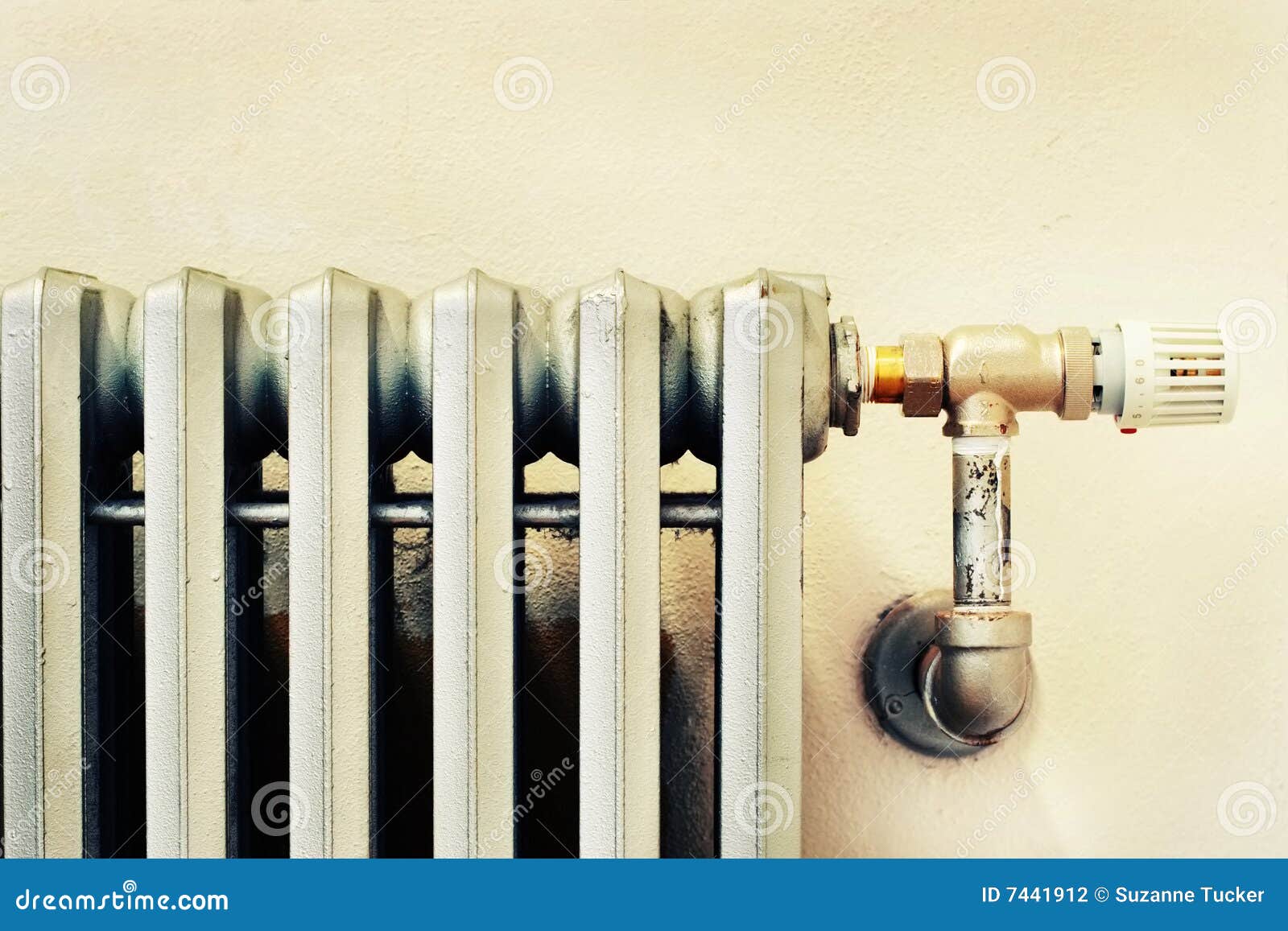 11 200+ Thermostat Radiateur Photos, taleaux et images libre de droits -  iStock