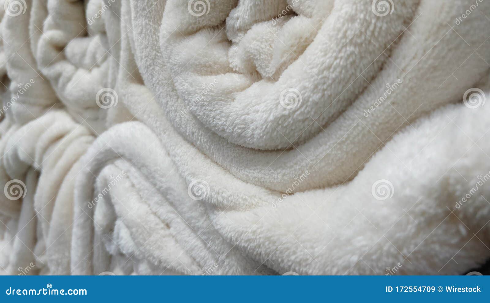 white fluffy blankets