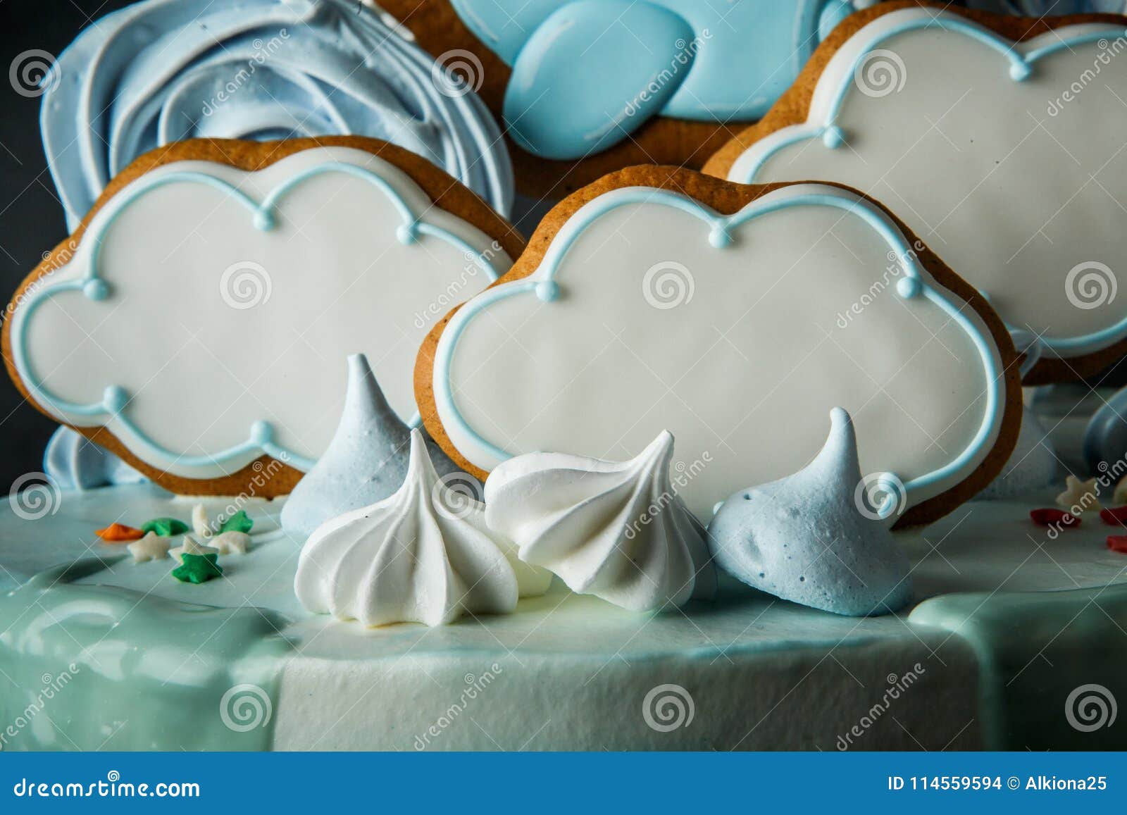 Discover more than 79 cloud theme cake latest - in.daotaonec