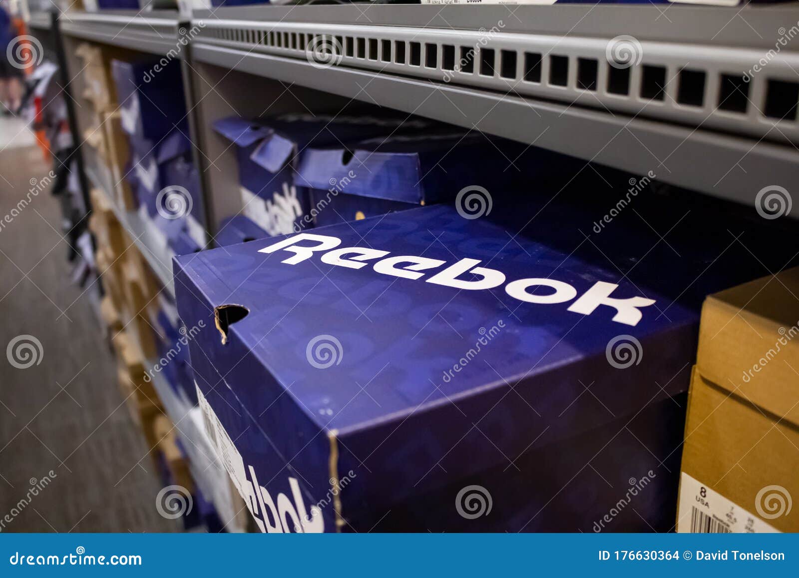 reebok shoe box