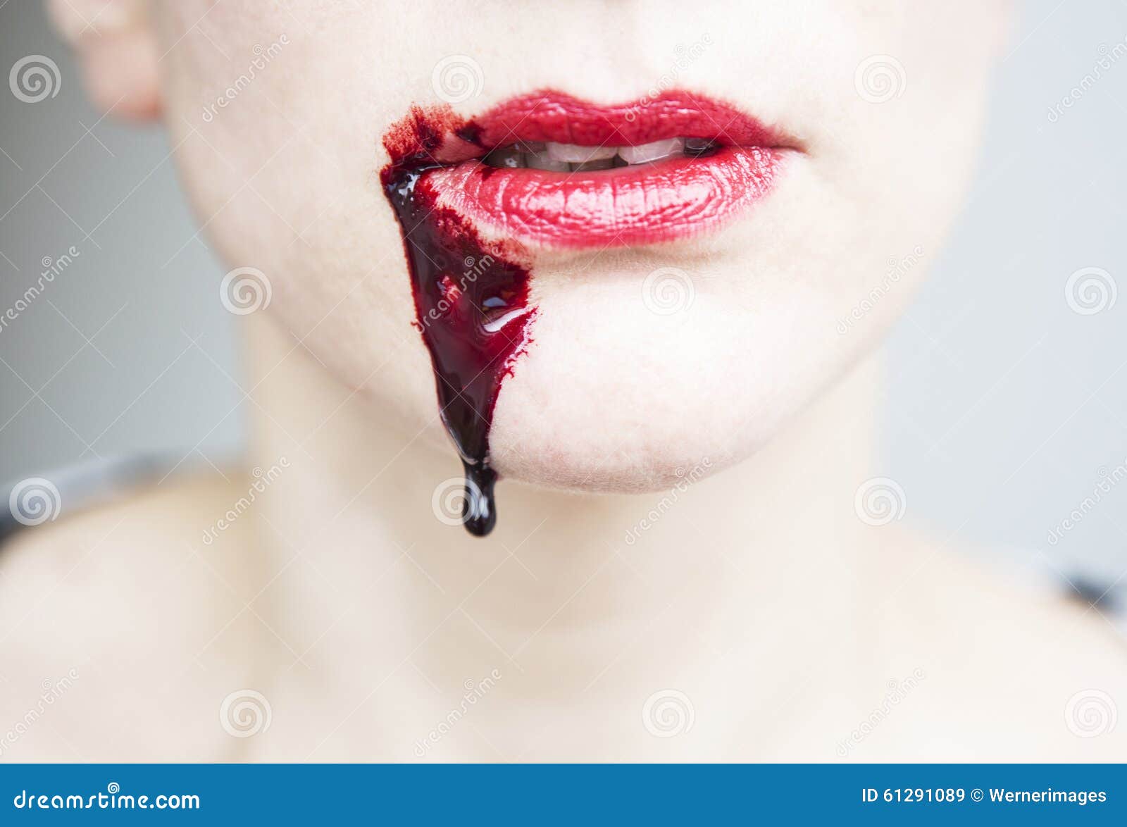 Bolla Di Sangue In Bocca Closeup of Woman S Mouth with Blood Stock Image - Image of crisis