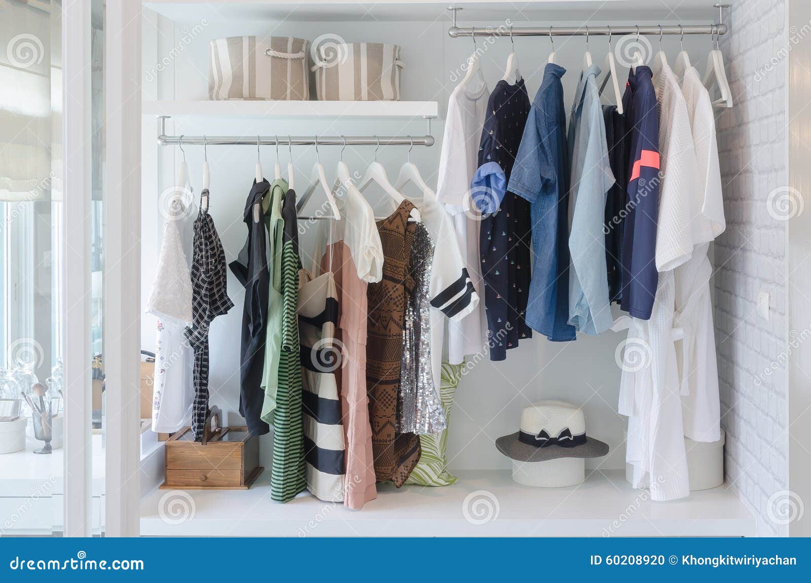 clipart of clothes hanging in a closet - photo #22