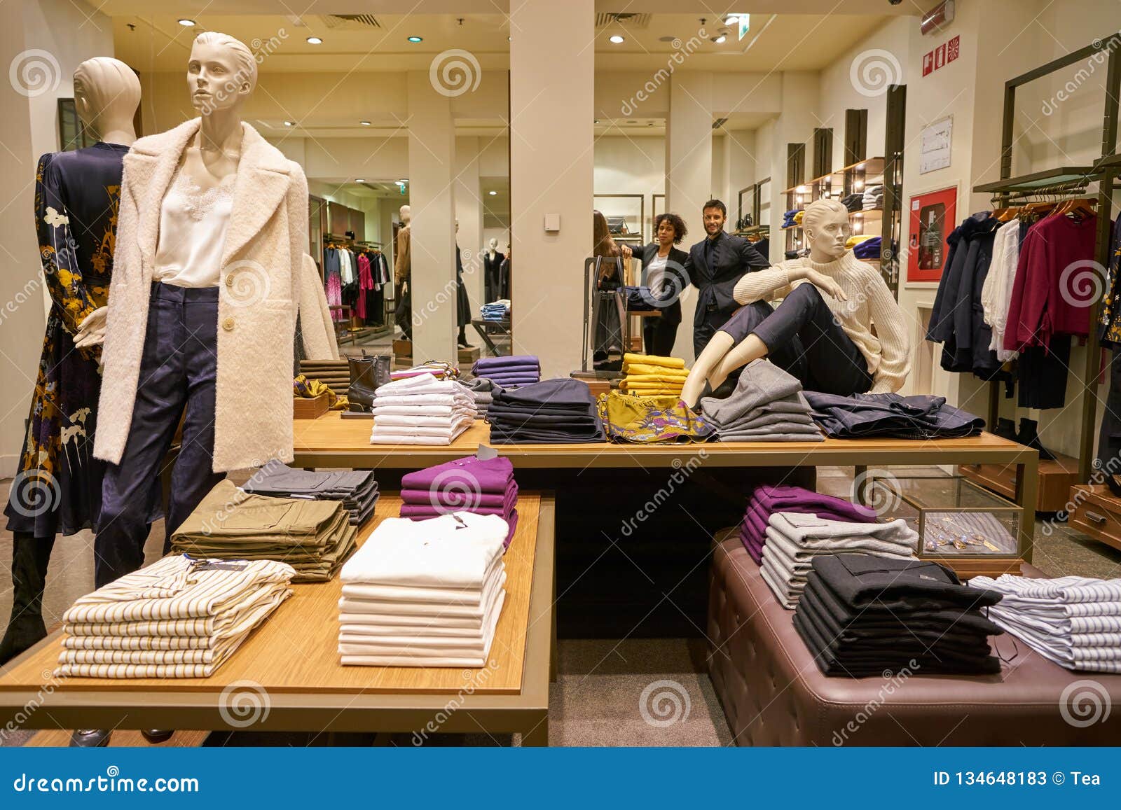 Clothing retail store editorial stock photo. Image of garment - 134648183