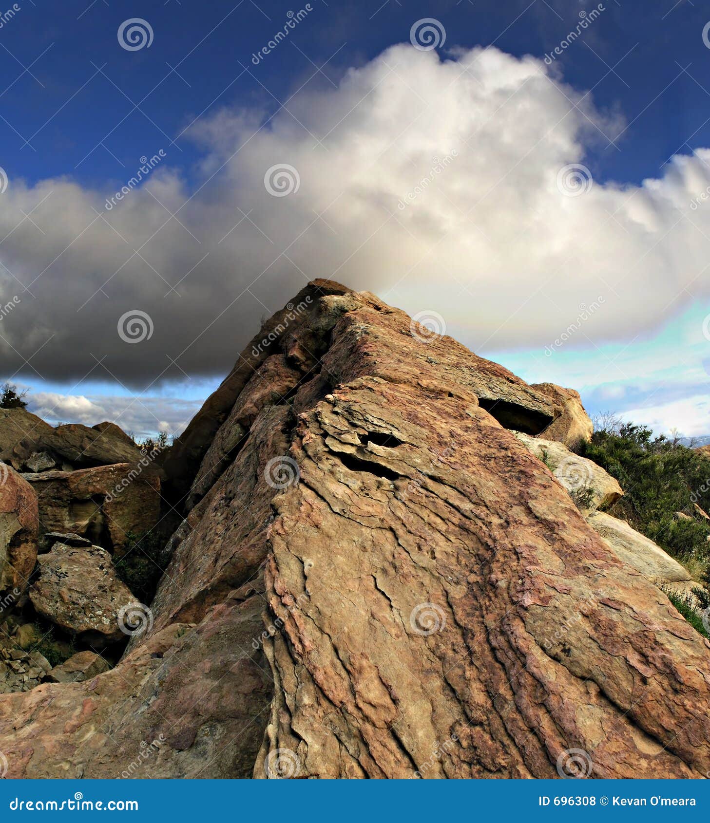 cloud rock on