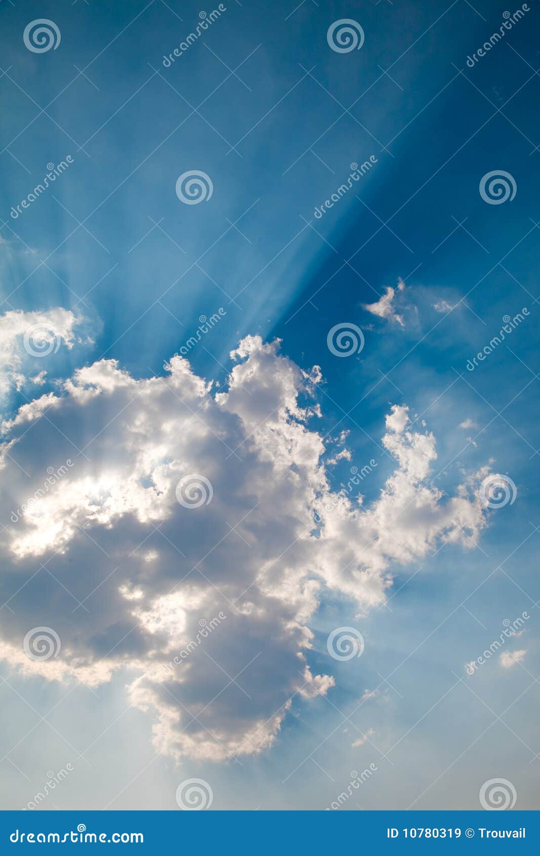 Clouds With Radiating Sunbeams Stock Image Image Of Weather Freedom