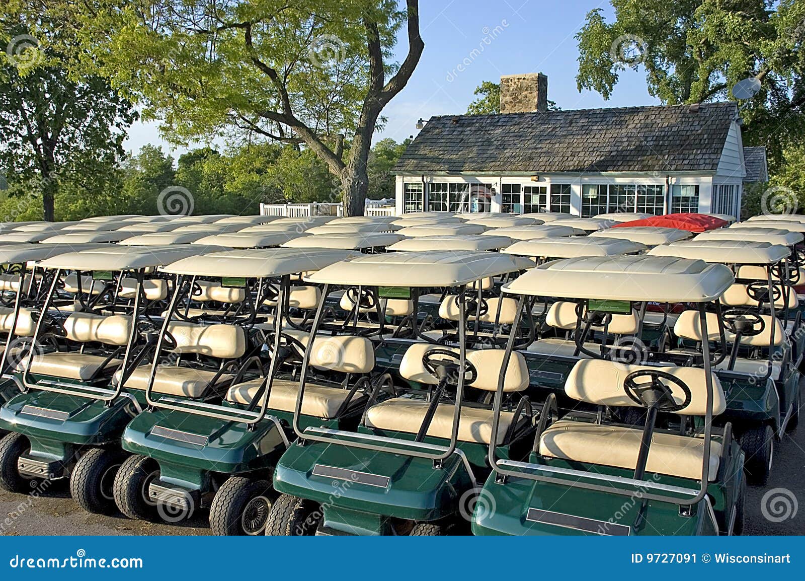 Club House and Golf Carts stock image. Image of golfing 9727091