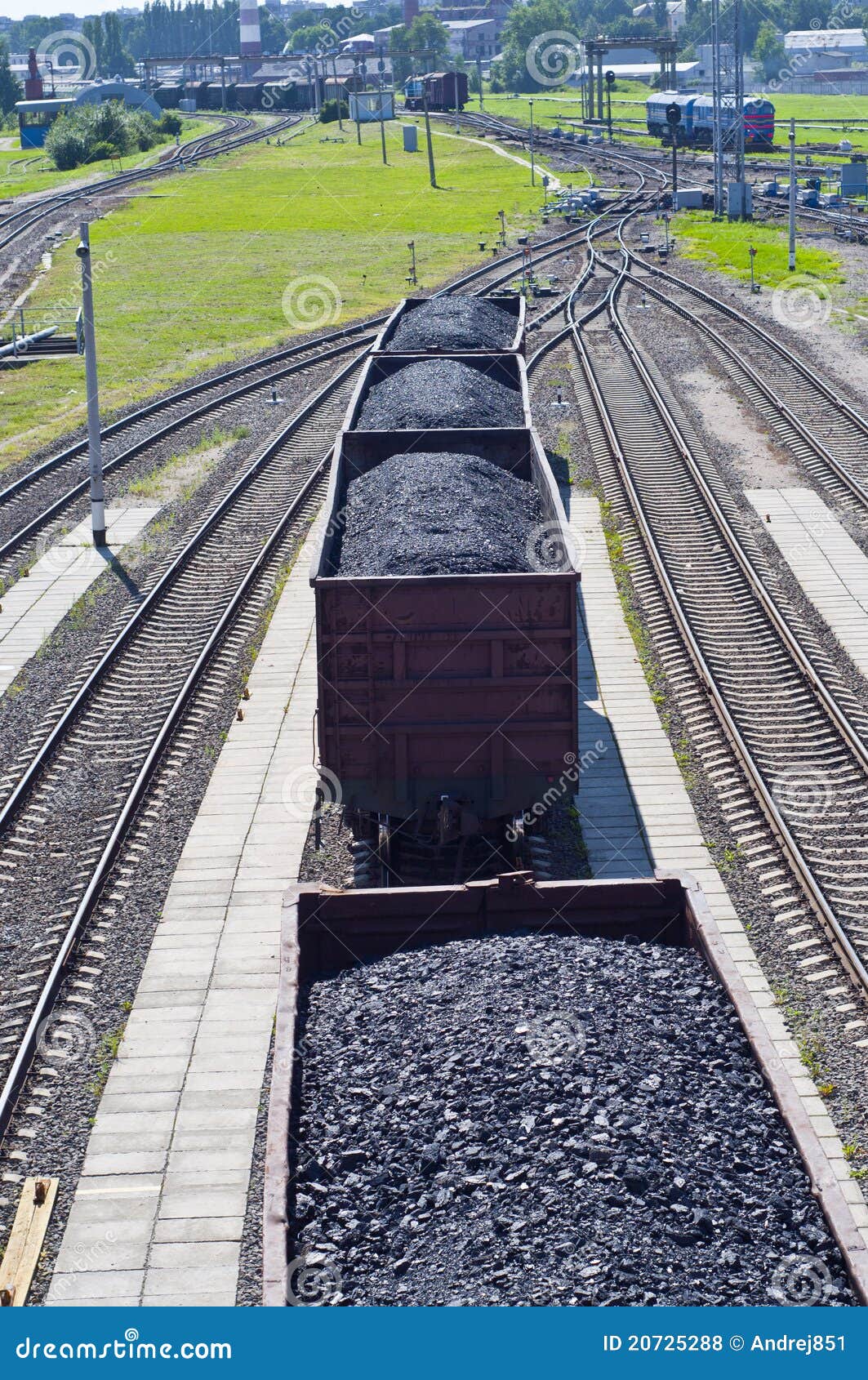 Coal cars stock photo. Image of coal, sulphur, transferring 20725288