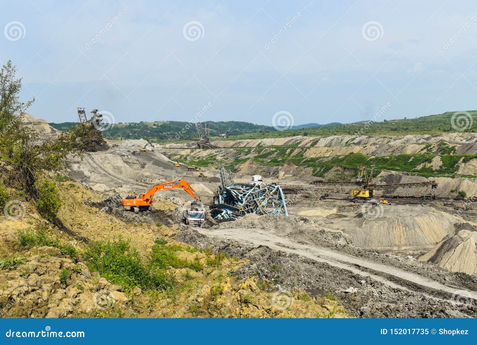 Coal Mine Accident with a Heavy Extraction Machine Inside the Coal