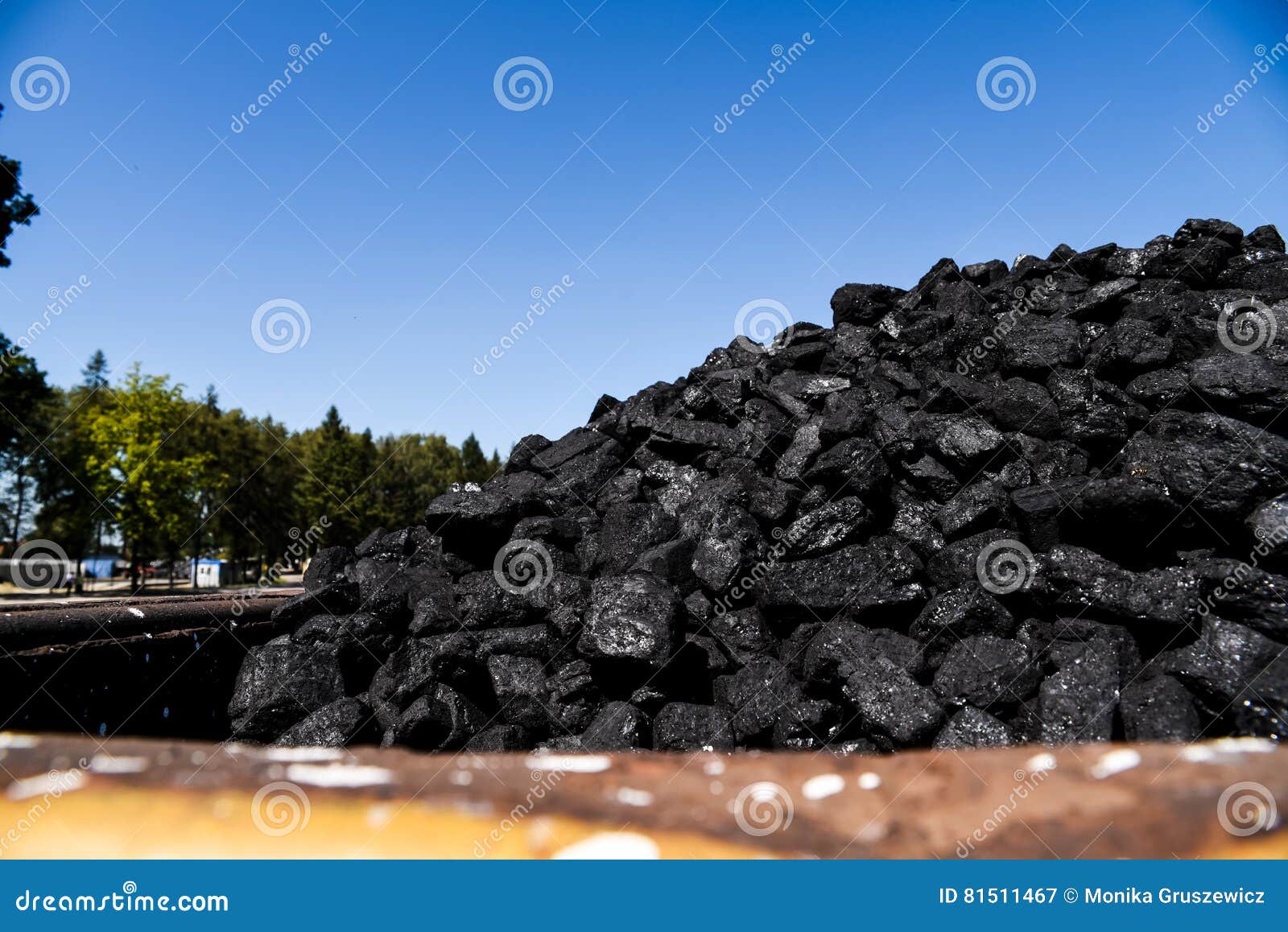 Coal for sale. stock image. Image of industry, storage 81511467