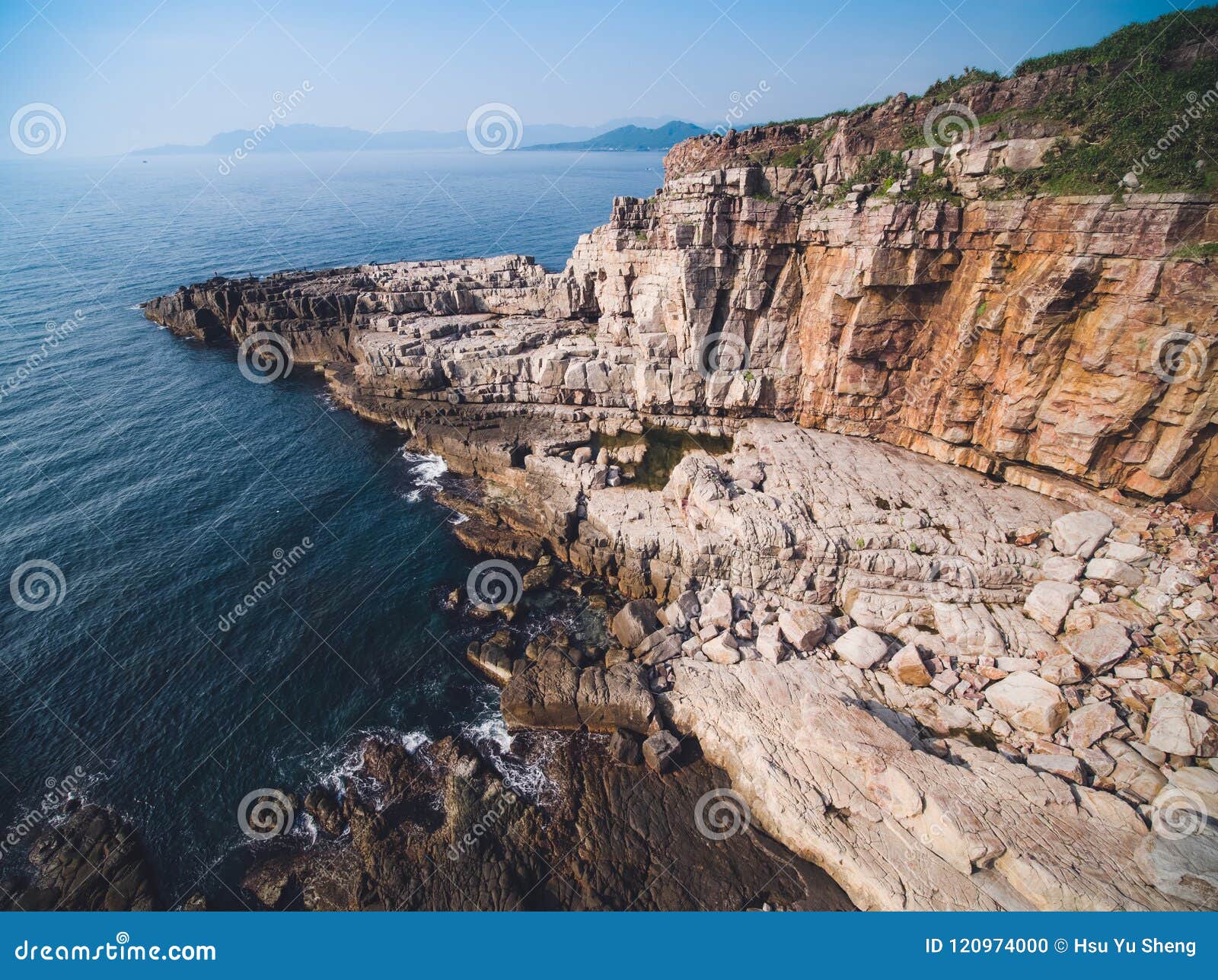 The Stunning Longdong Bay in Taiwan 