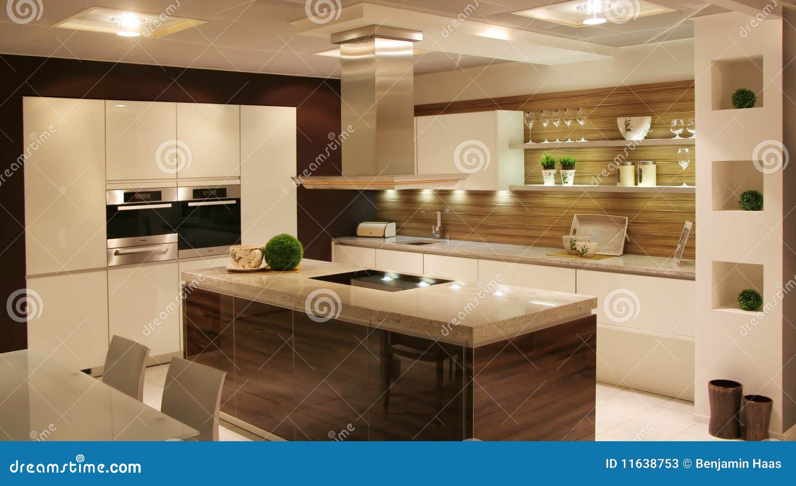 Cocina imagen de archivo. Imagen de muebles, marrón, interior - 11638753