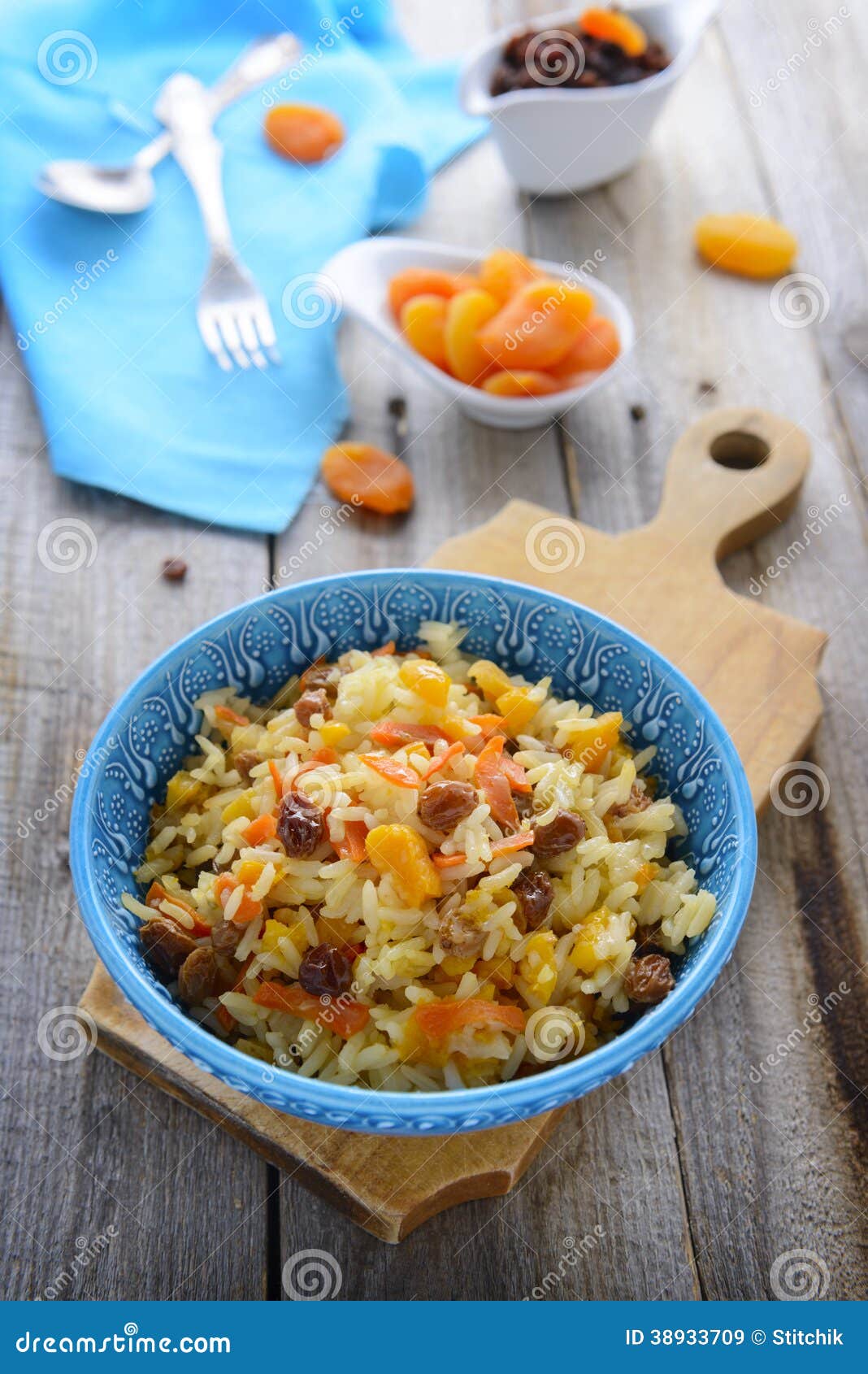 Cocina Oriental Pilaf Dulce Con Las Frutas Secadas Imagen de archivo