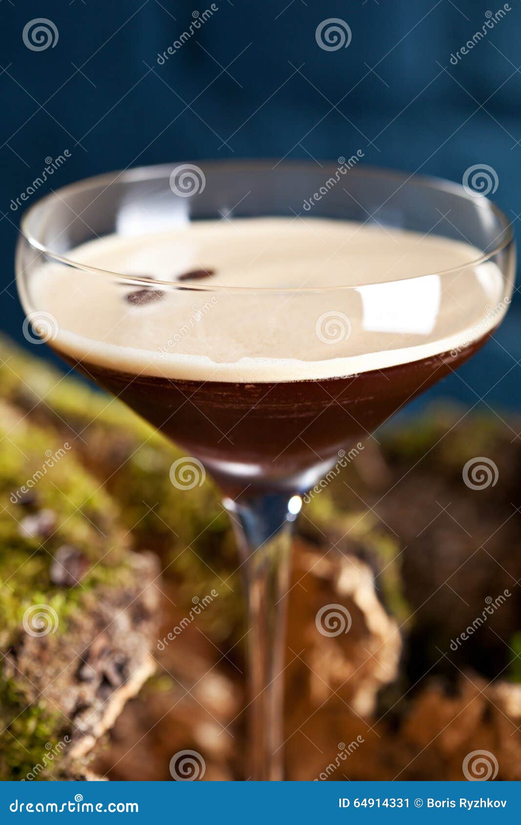 Cocktail Espresso Martini stock image. Image of alcoholic 64914331