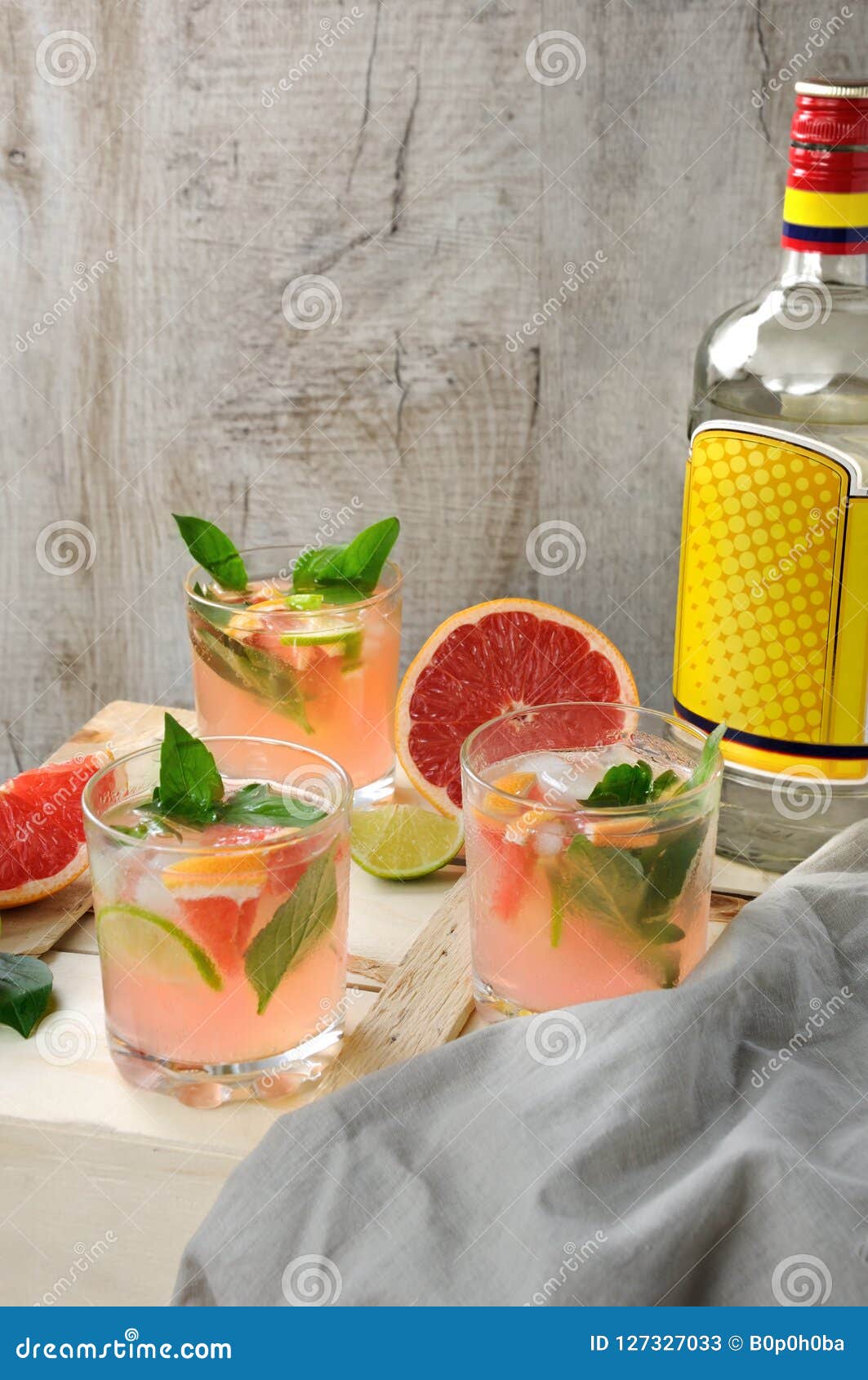 gin and grapefruit juice gin and grapefruit juice