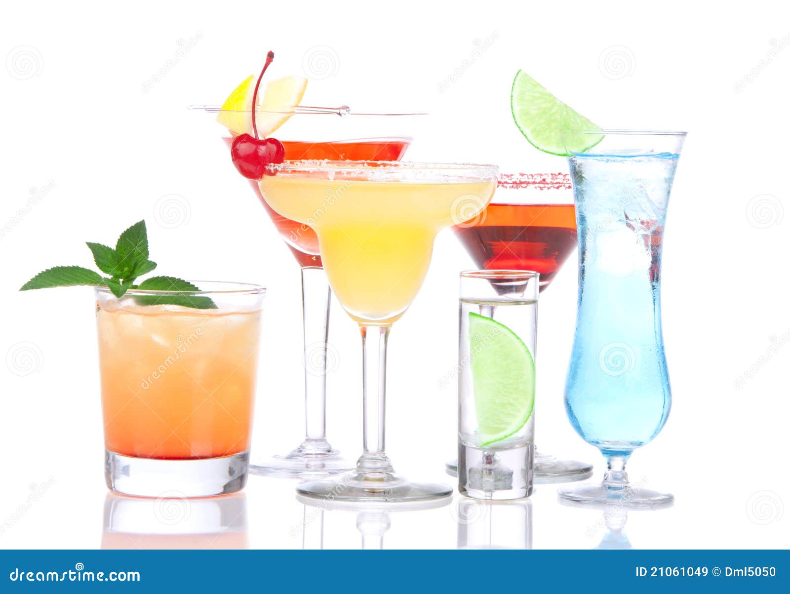 cocktails alcohol drinks spirits
