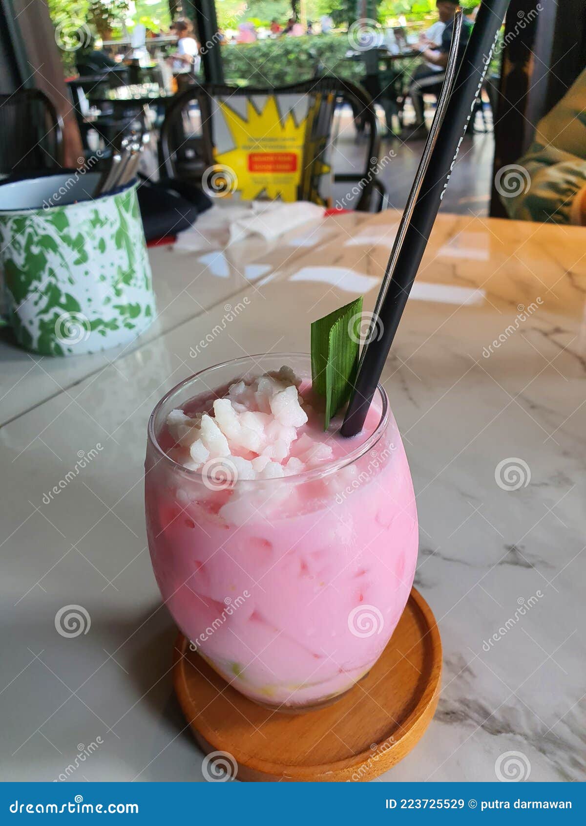Coconut drink cold jus stock image. Image of dish, cuisine 223725529